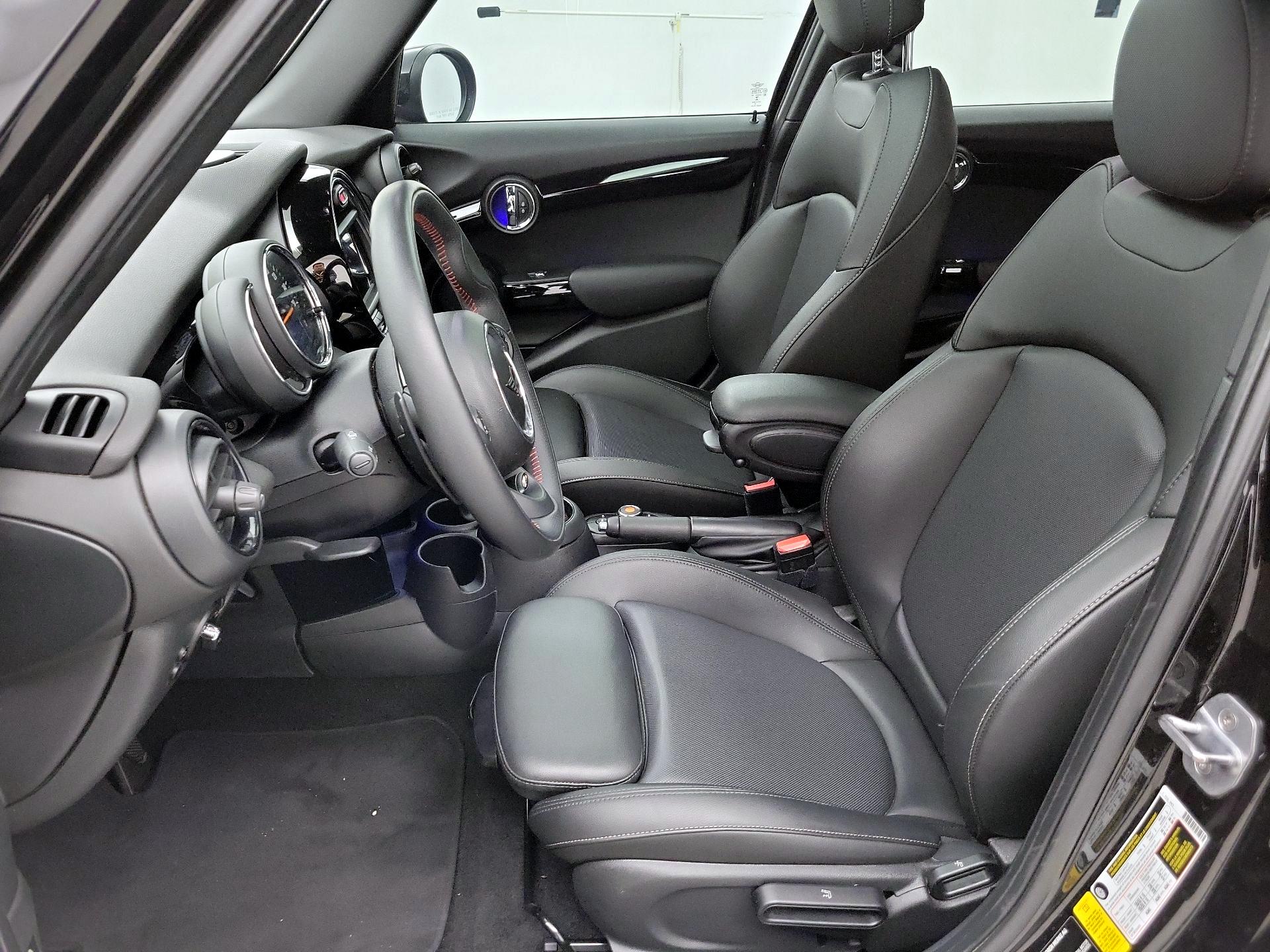 Thumbnail: 2020 MINI Cooper Hardtop - 11