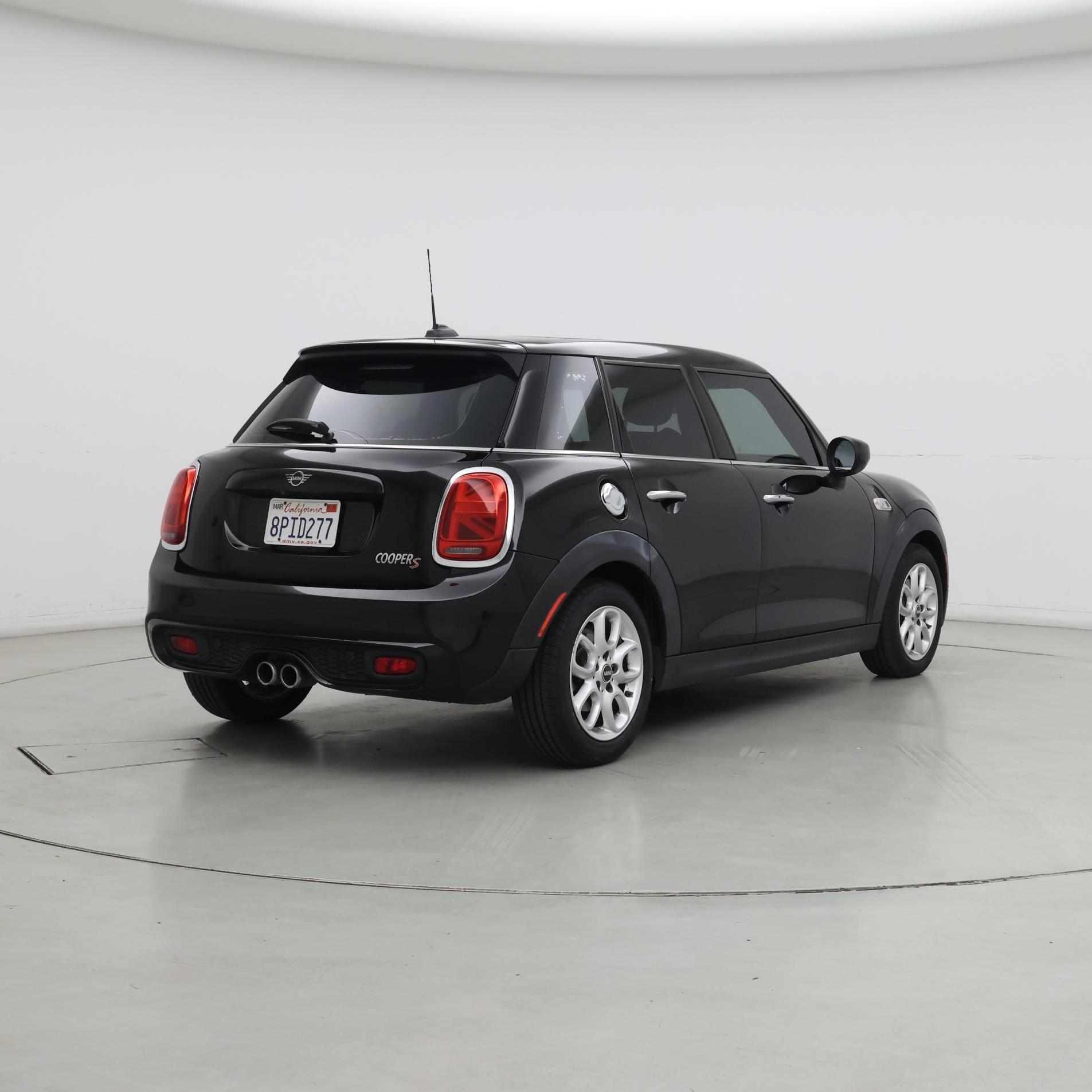 Thumbnail: 2020 MINI Cooper Hardtop - 8