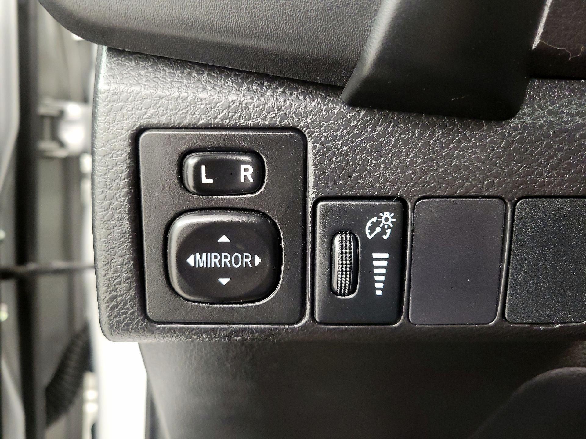 Thumbnail: 2018 Toyota Corolla - 13