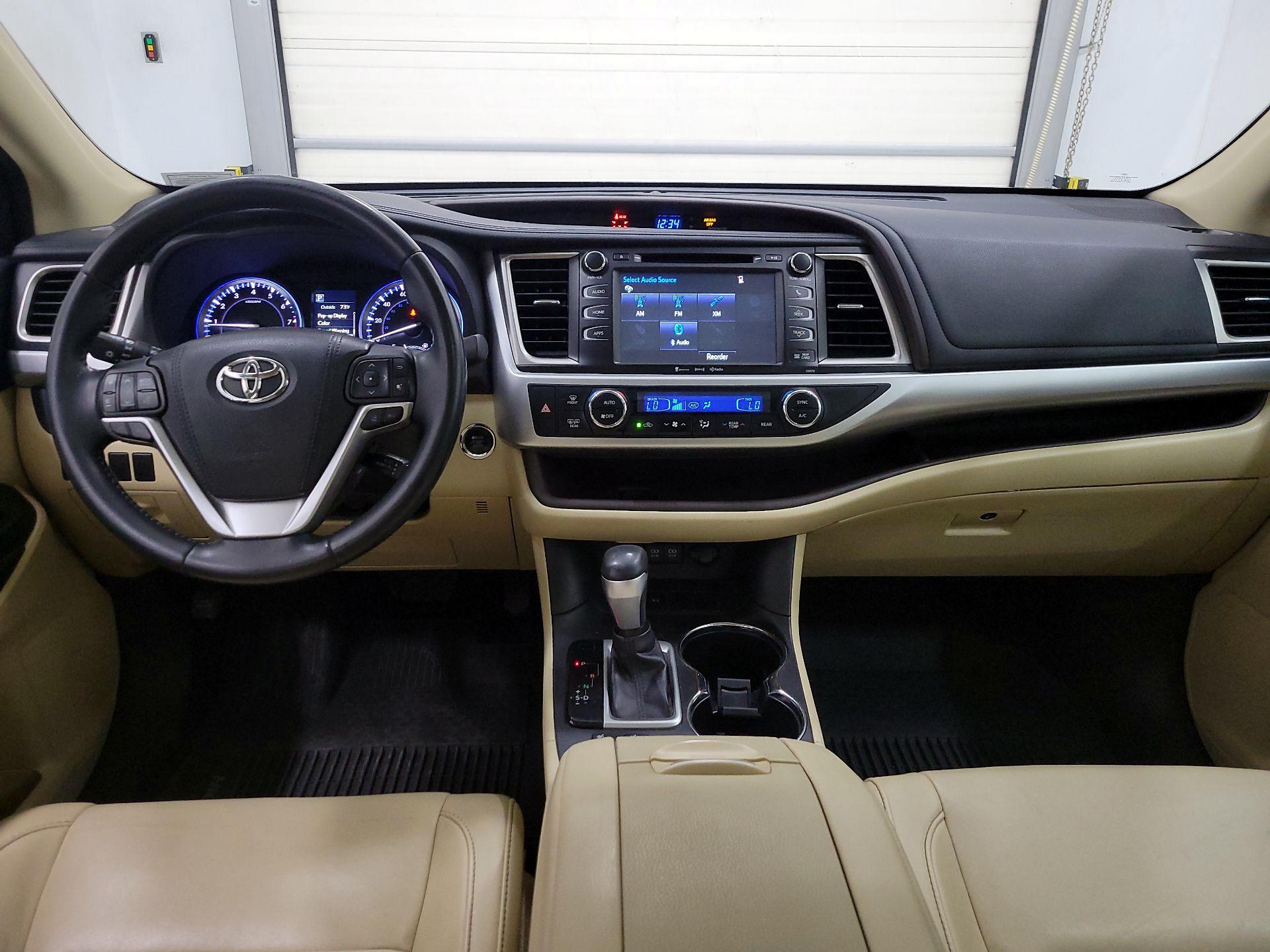 Thumbnail: 2017 Toyota Highlander - 9