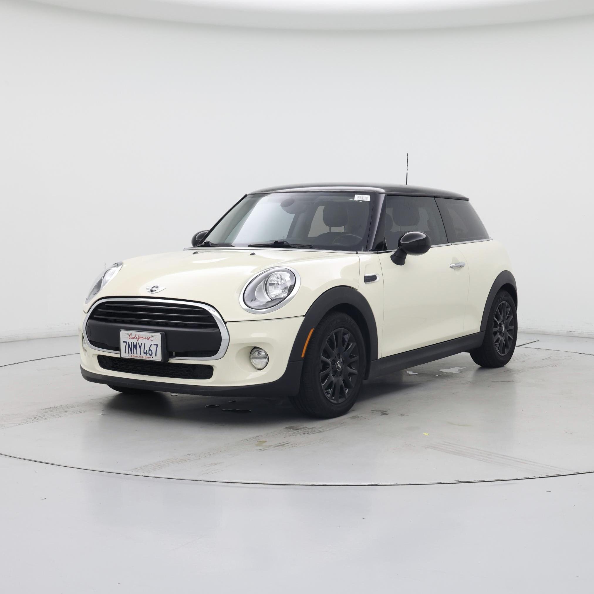 Thumbnail: 2016 MINI Cooper Hardtop - 4