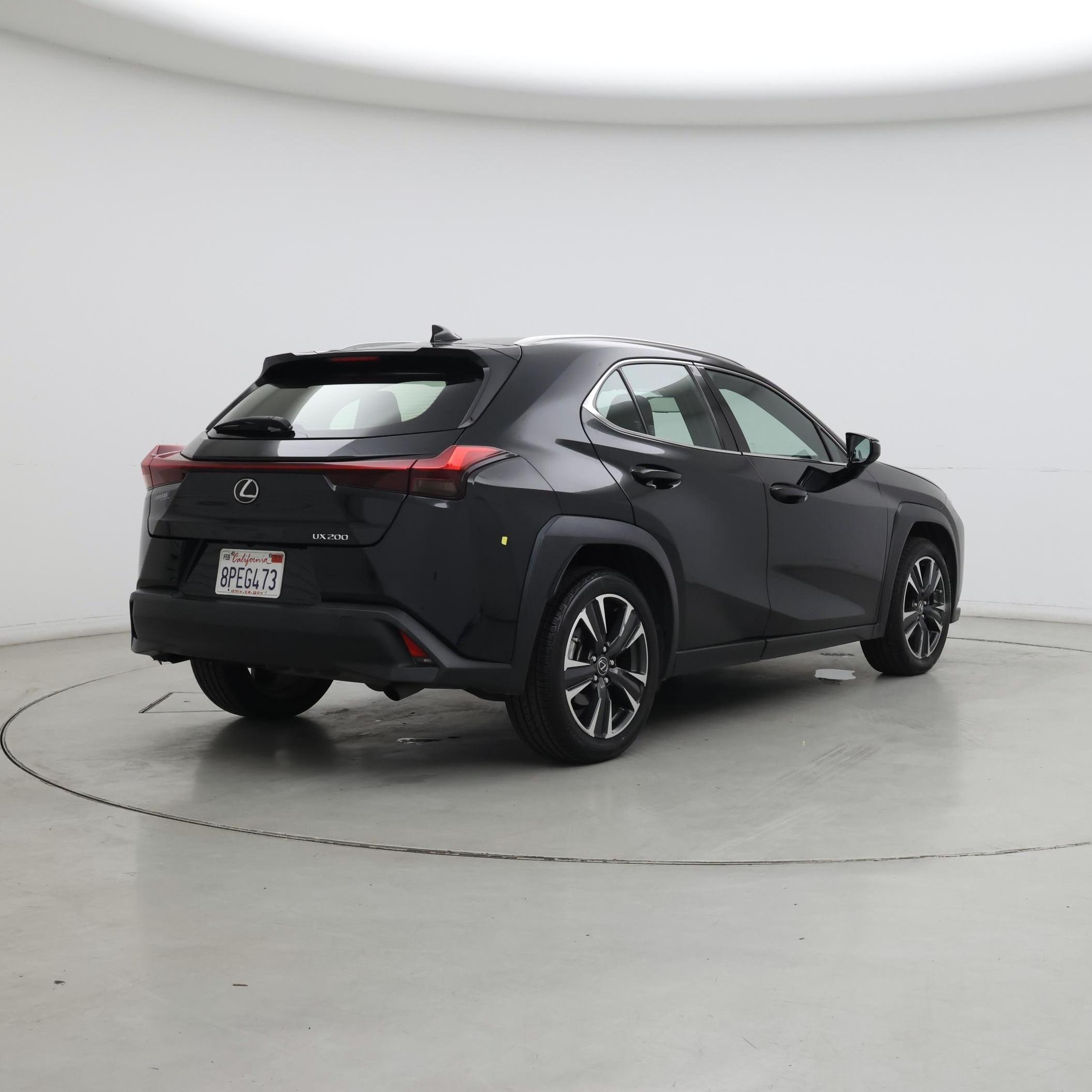 Thumbnail: 2020 Lexus UX - 8