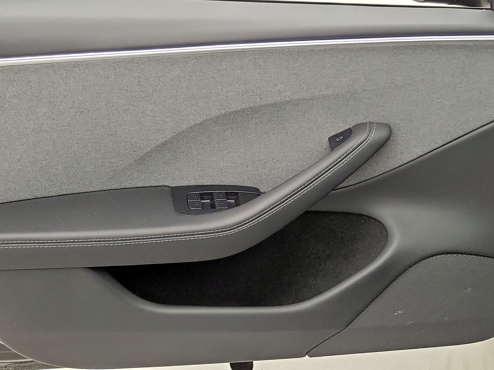 Thumbnail: 2025 Tesla Model 3 - 12