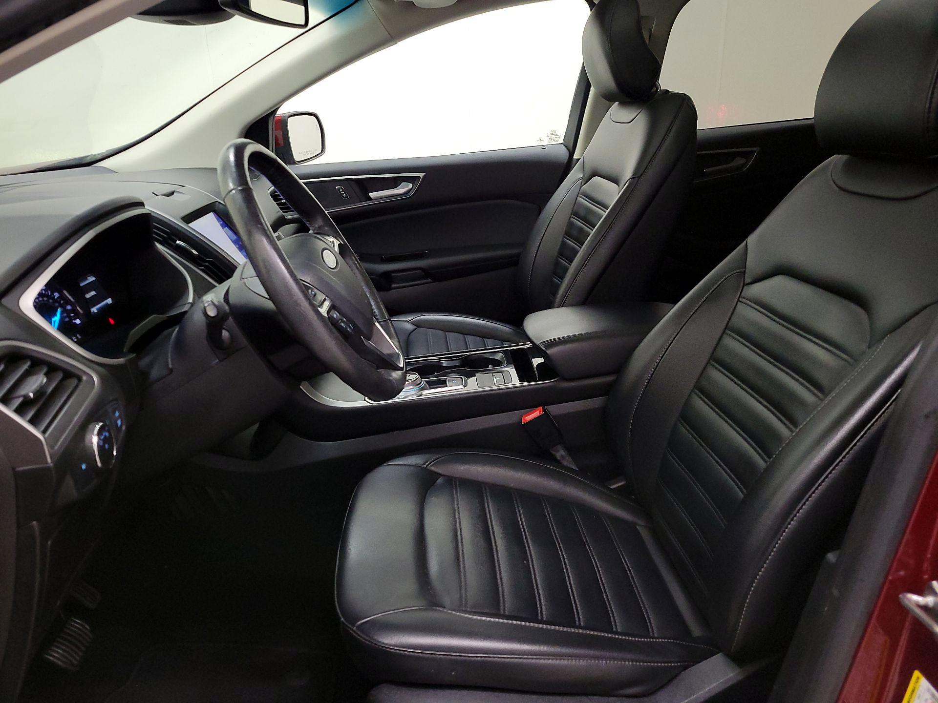 Thumbnail: 2019 Ford Edge - 11