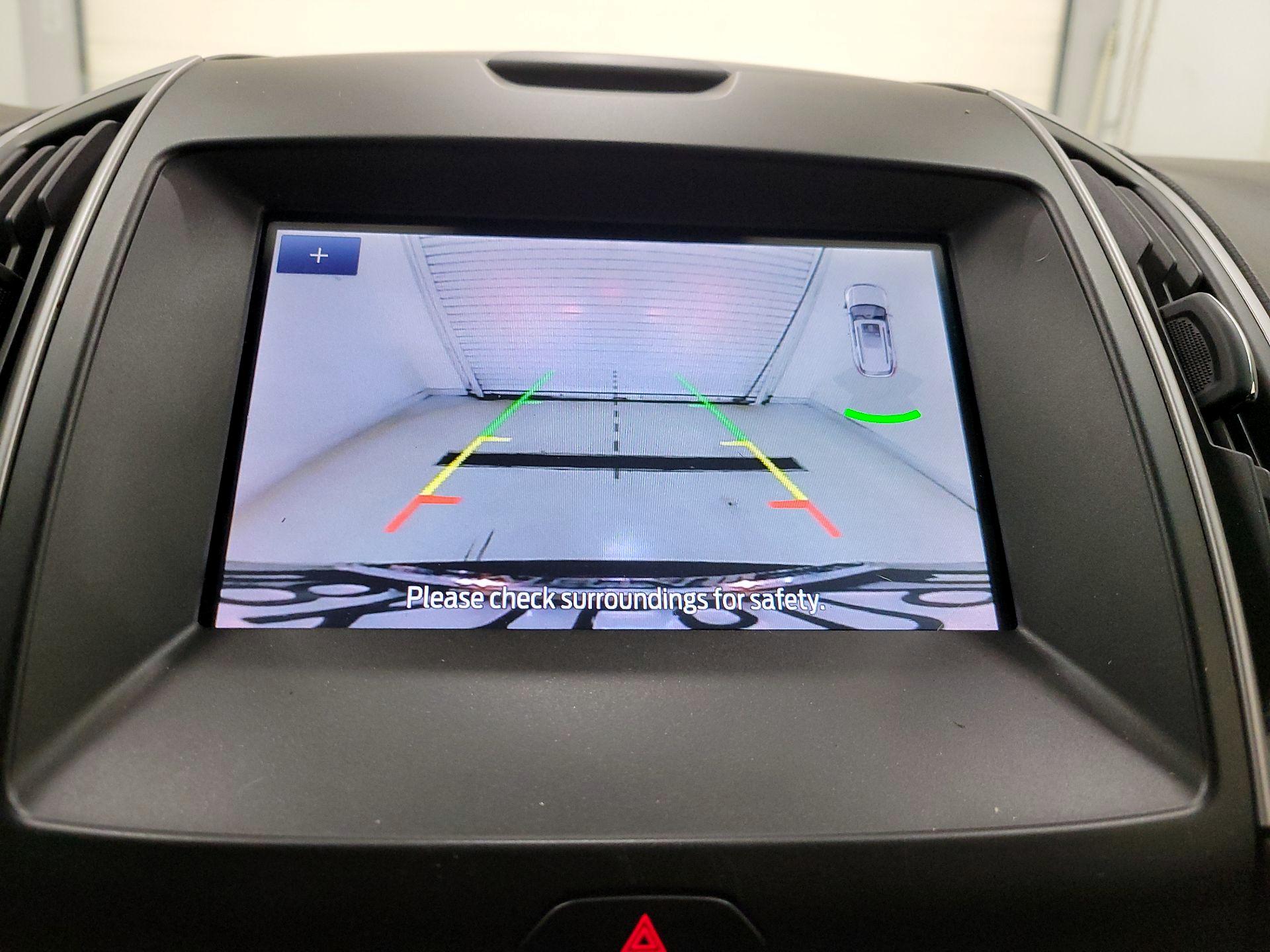 Thumbnail: 2019 Ford Edge - 14