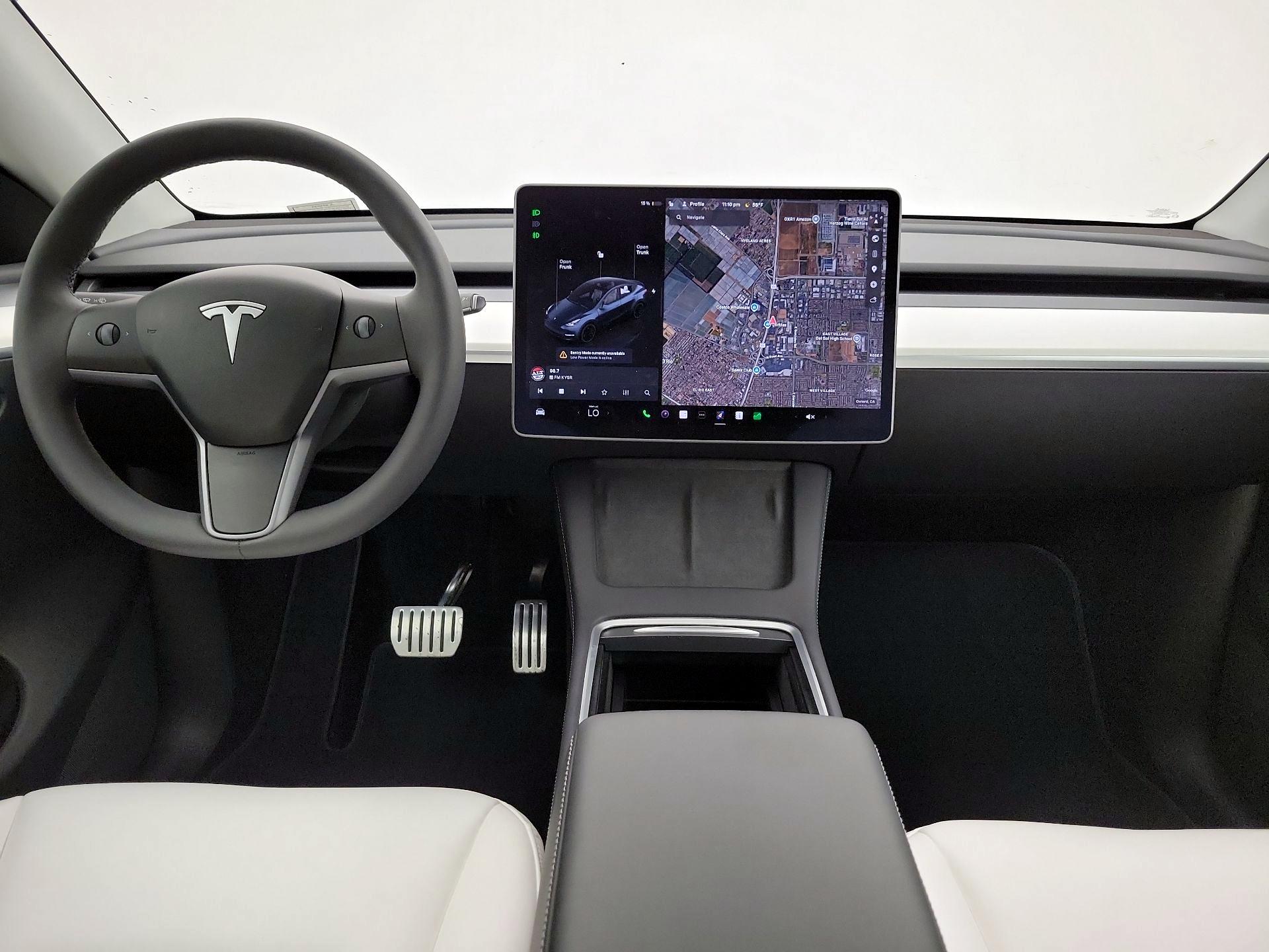 Thumbnail: 2025 Tesla Model Y - 9