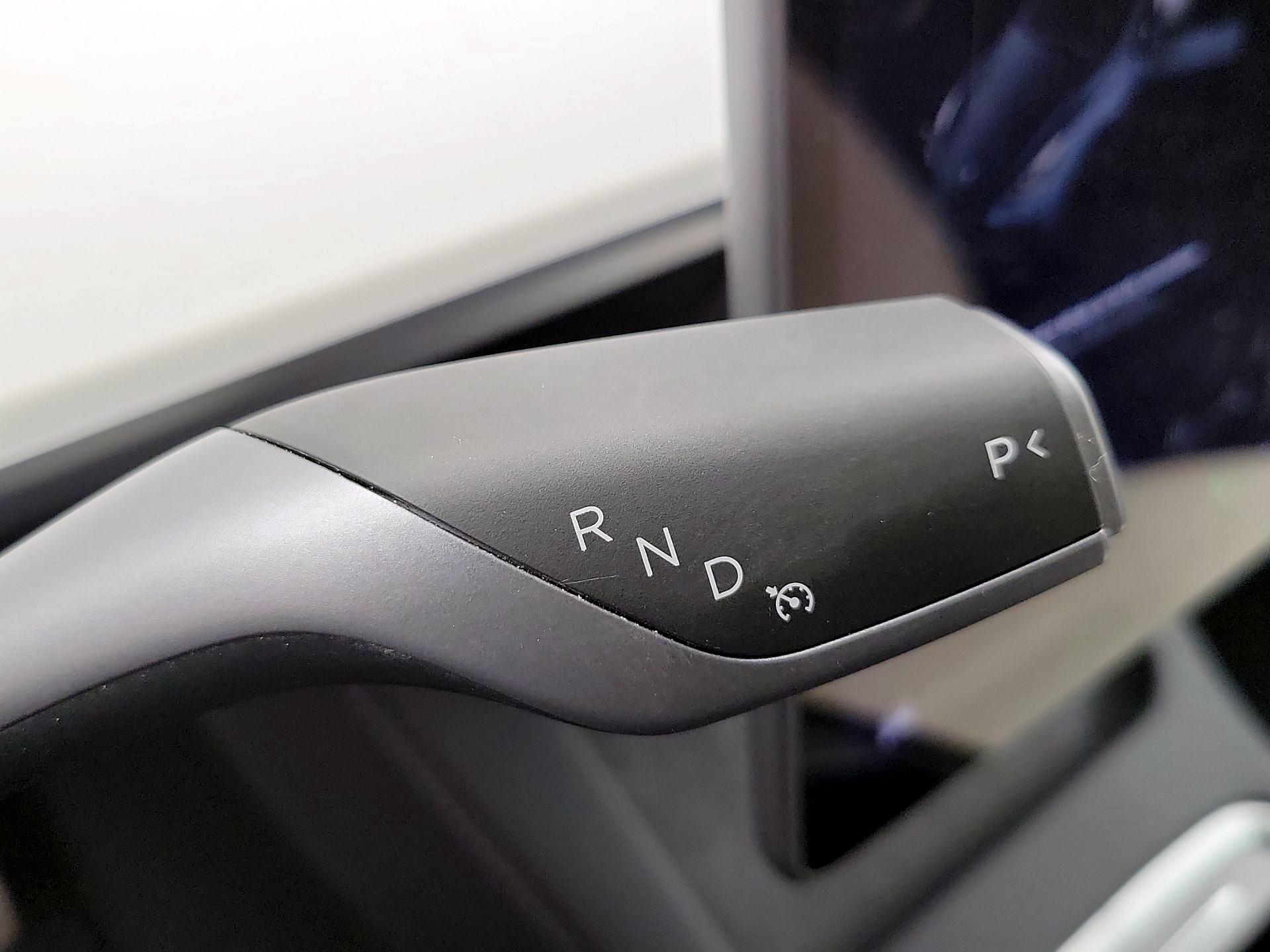 Thumbnail: 2025 Tesla Model Y - 17