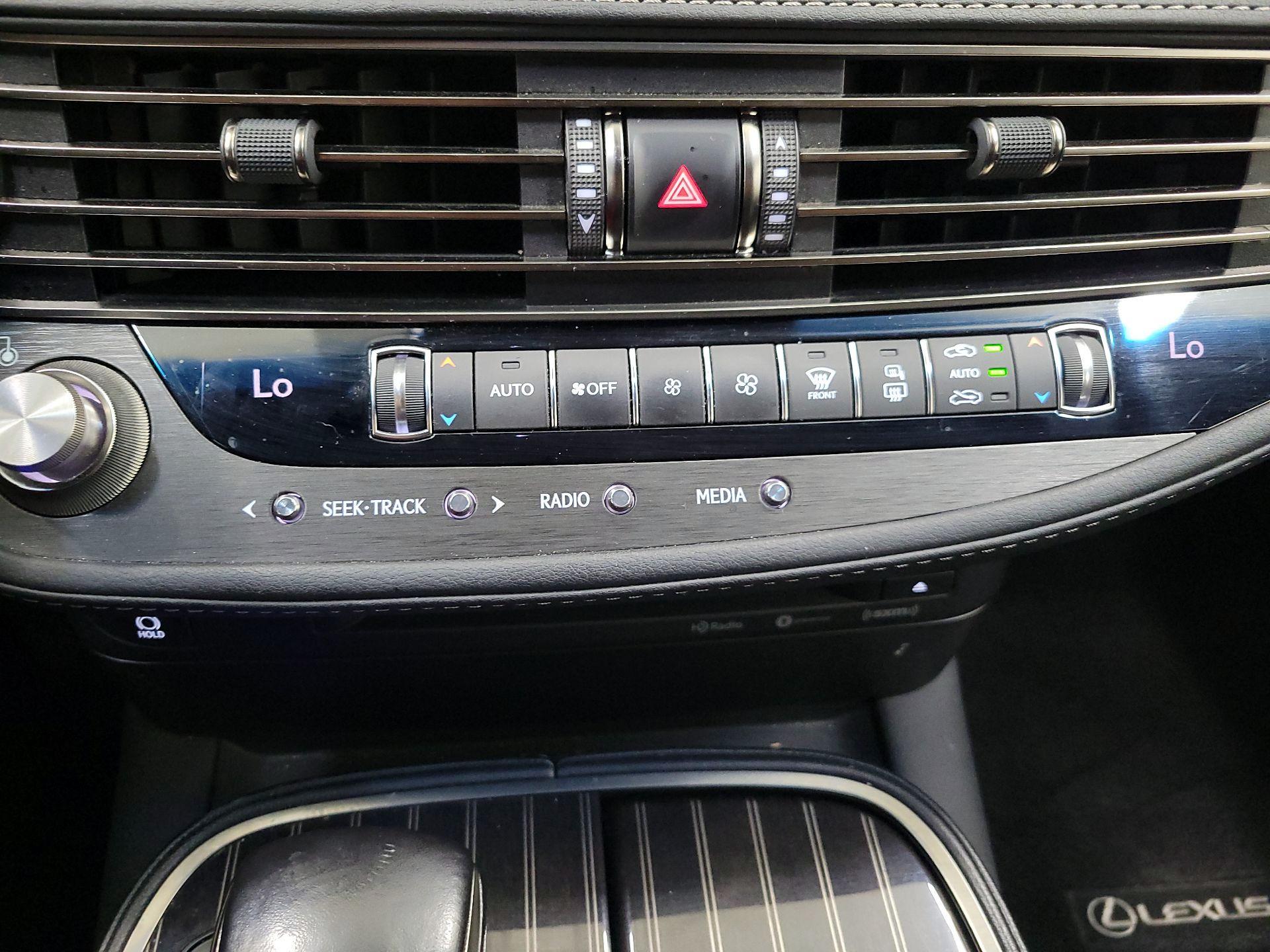 Thumbnail: 2018 Lexus LS - 16