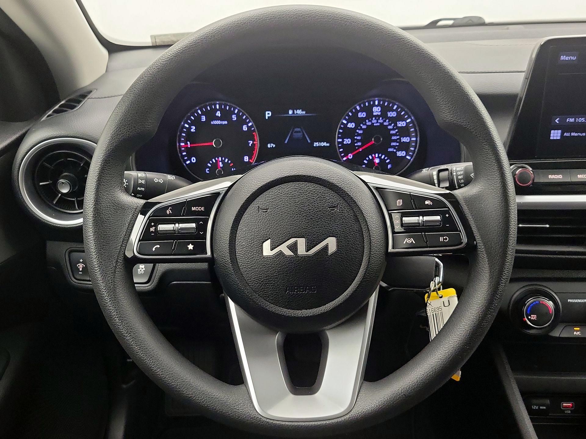 Thumbnail: 2023 Kia Forte - 10