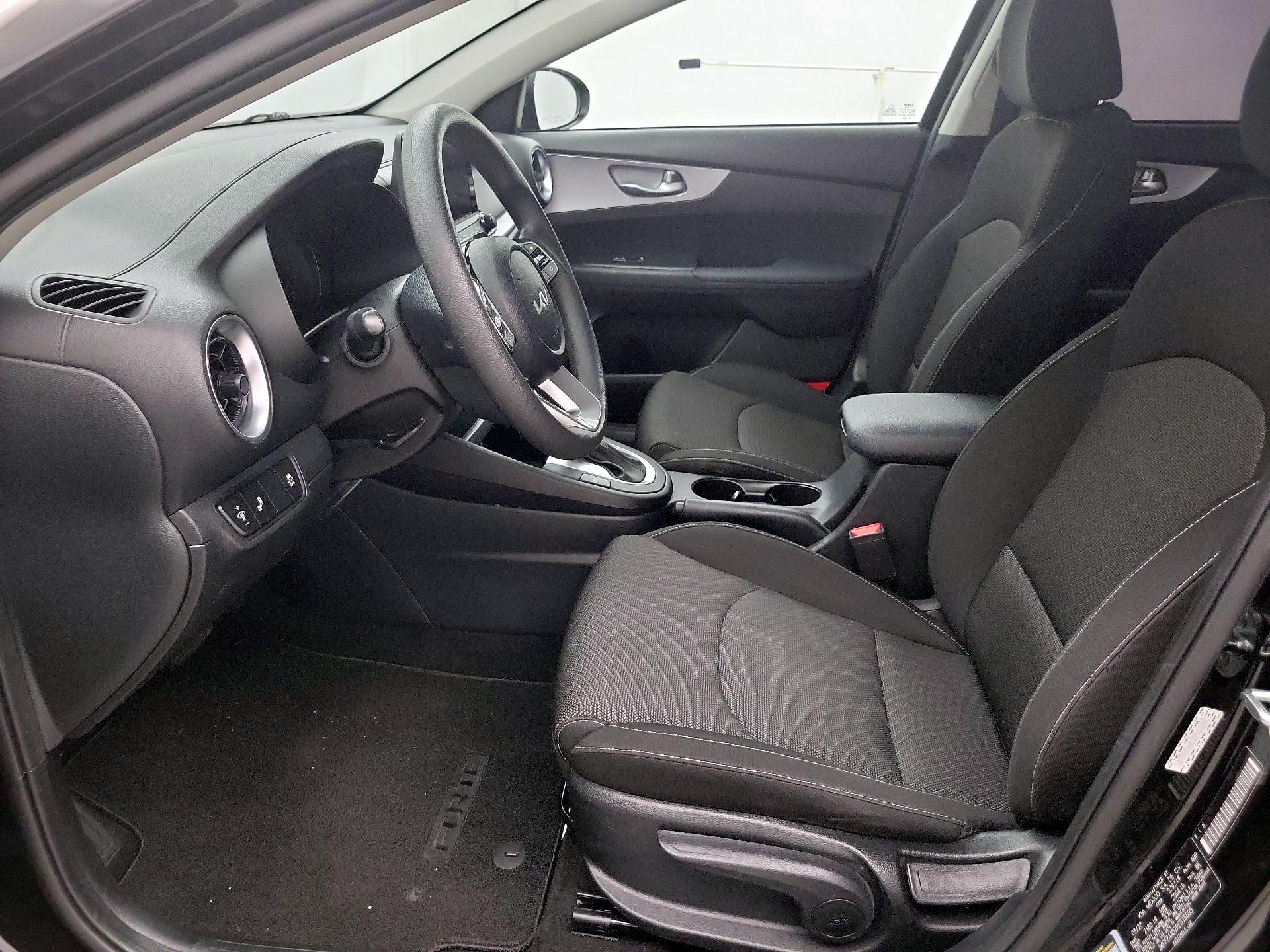 Thumbnail: 2023 Kia Forte - 11