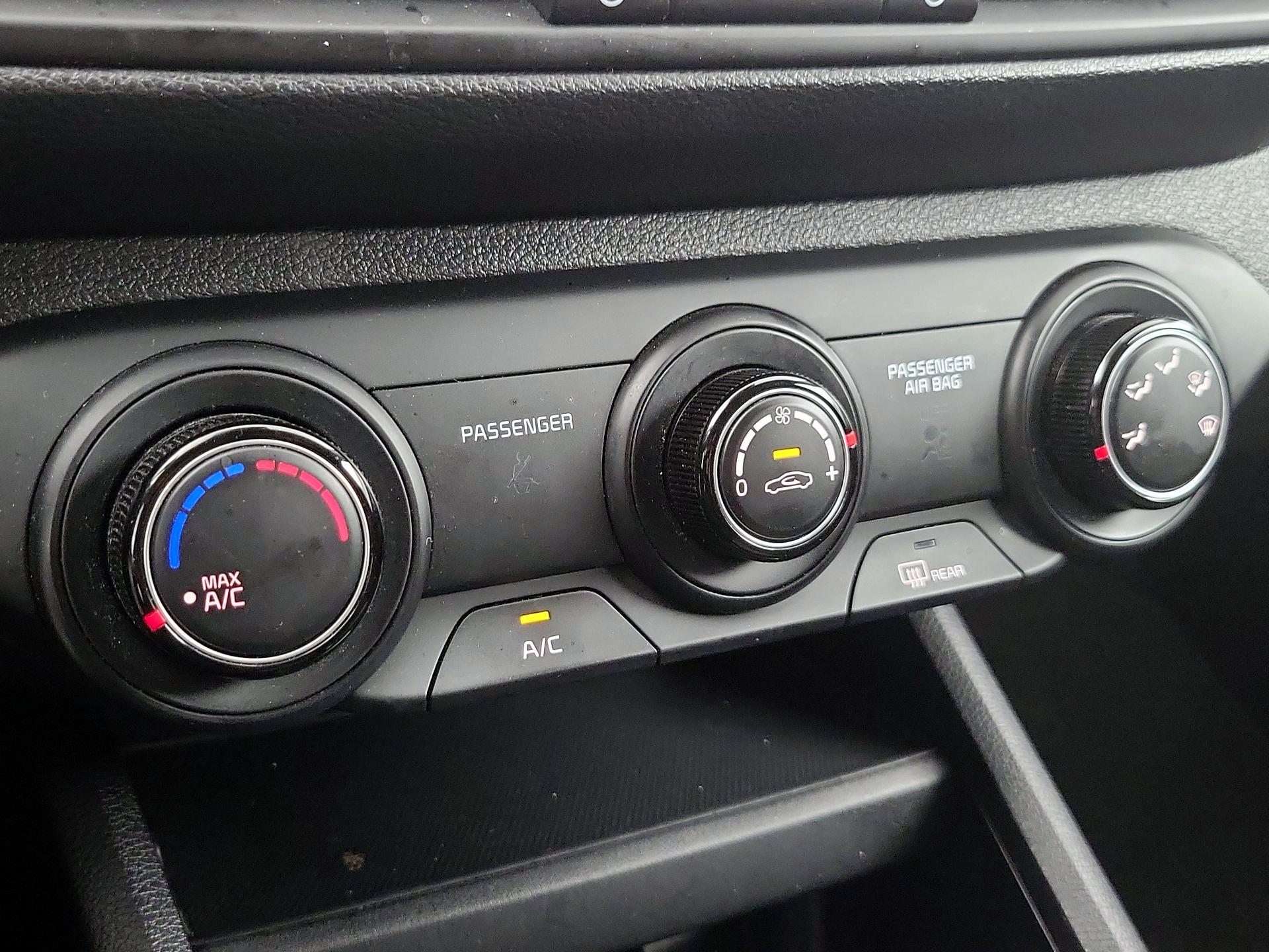 Thumbnail: 2023 Kia Forte - 16