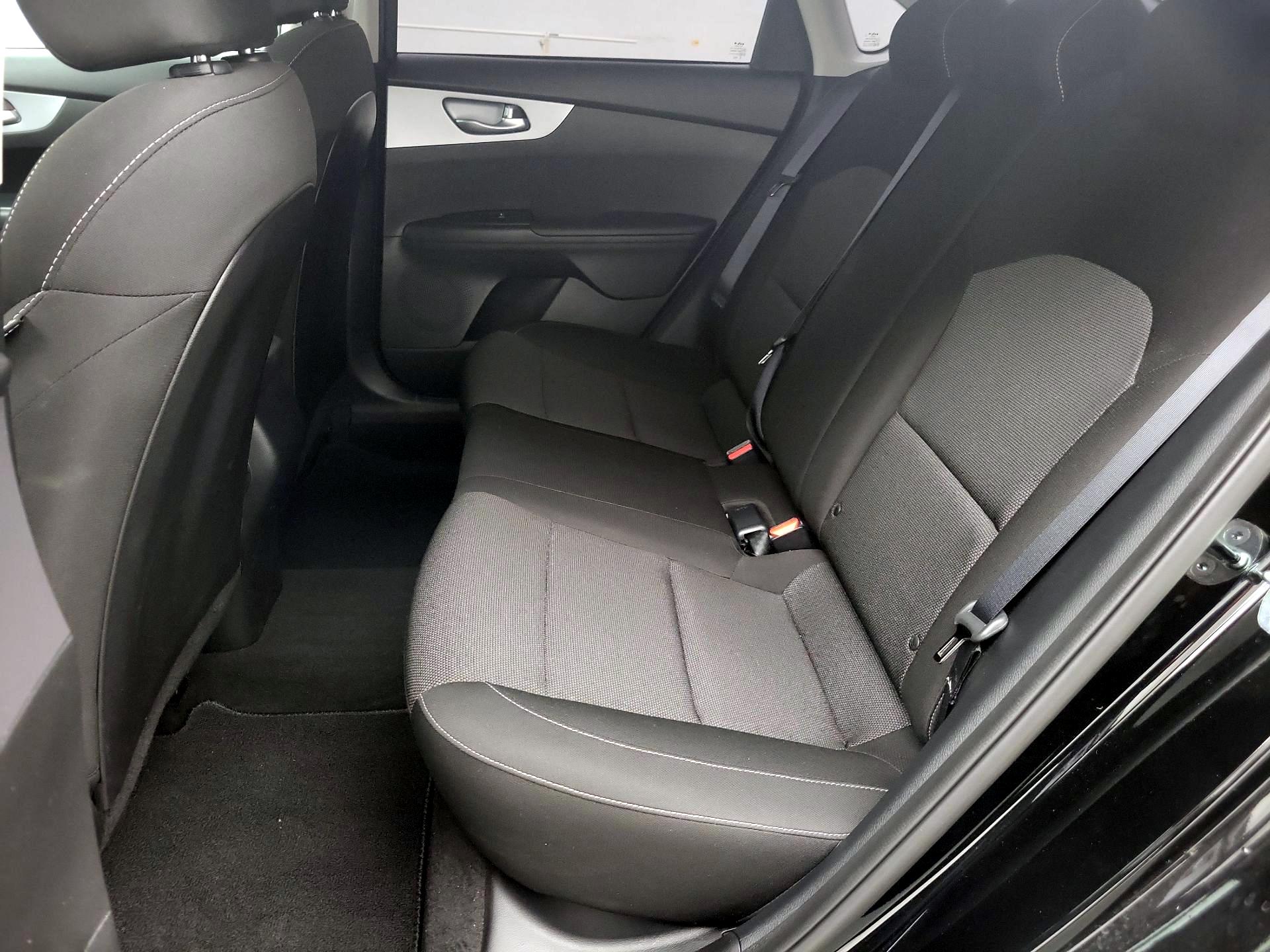 Thumbnail: 2023 Kia Forte - 19