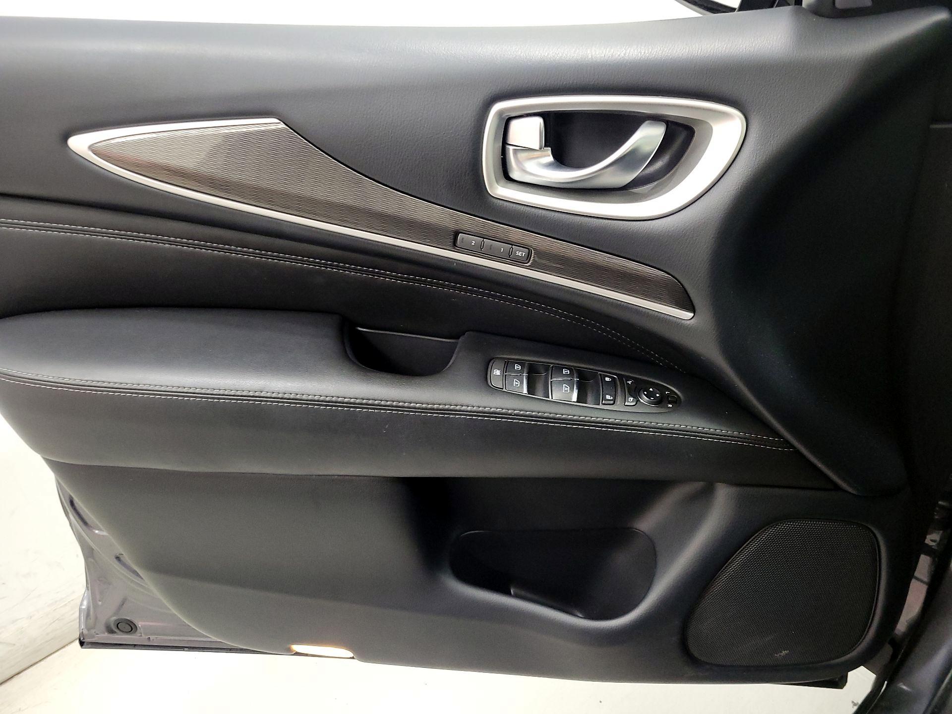 Thumbnail: 2019 INFINITI QX60 - 12