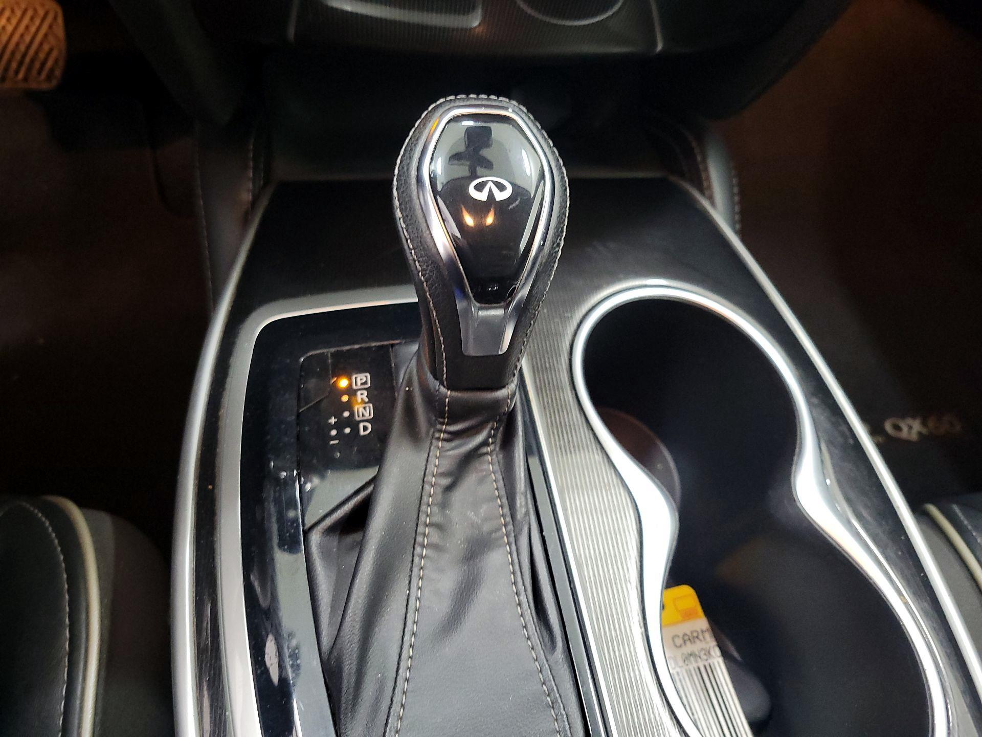 Thumbnail: 2019 INFINITI QX60 - 18