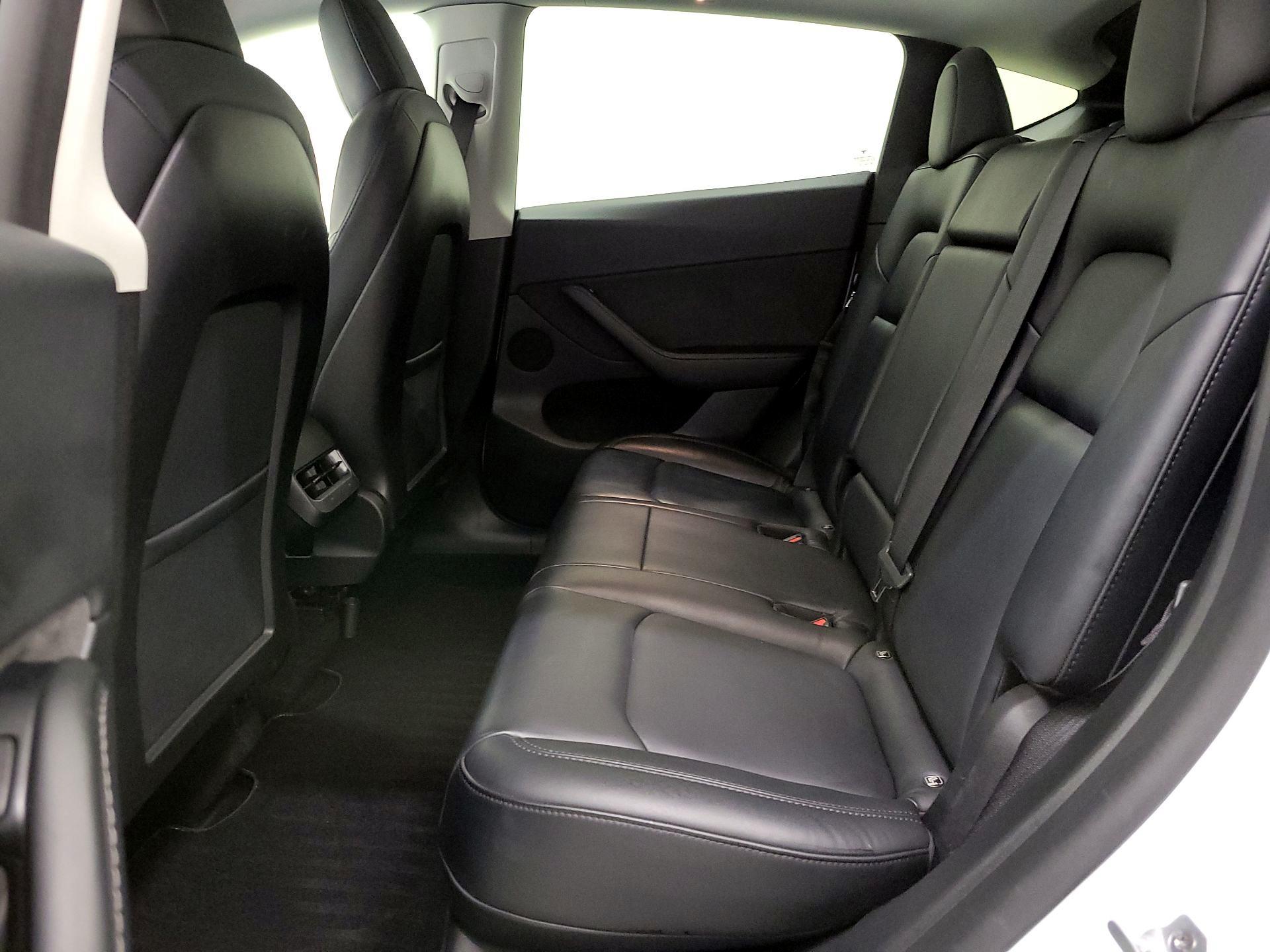 Thumbnail: 2022 Tesla Model Y - 18