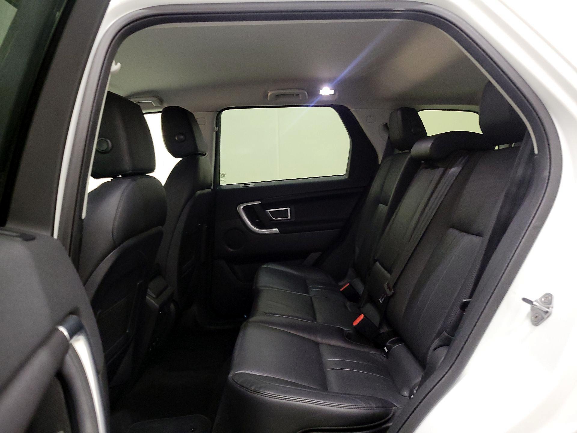 Thumbnail: 2019 Land Rover Discovery Sport - 19