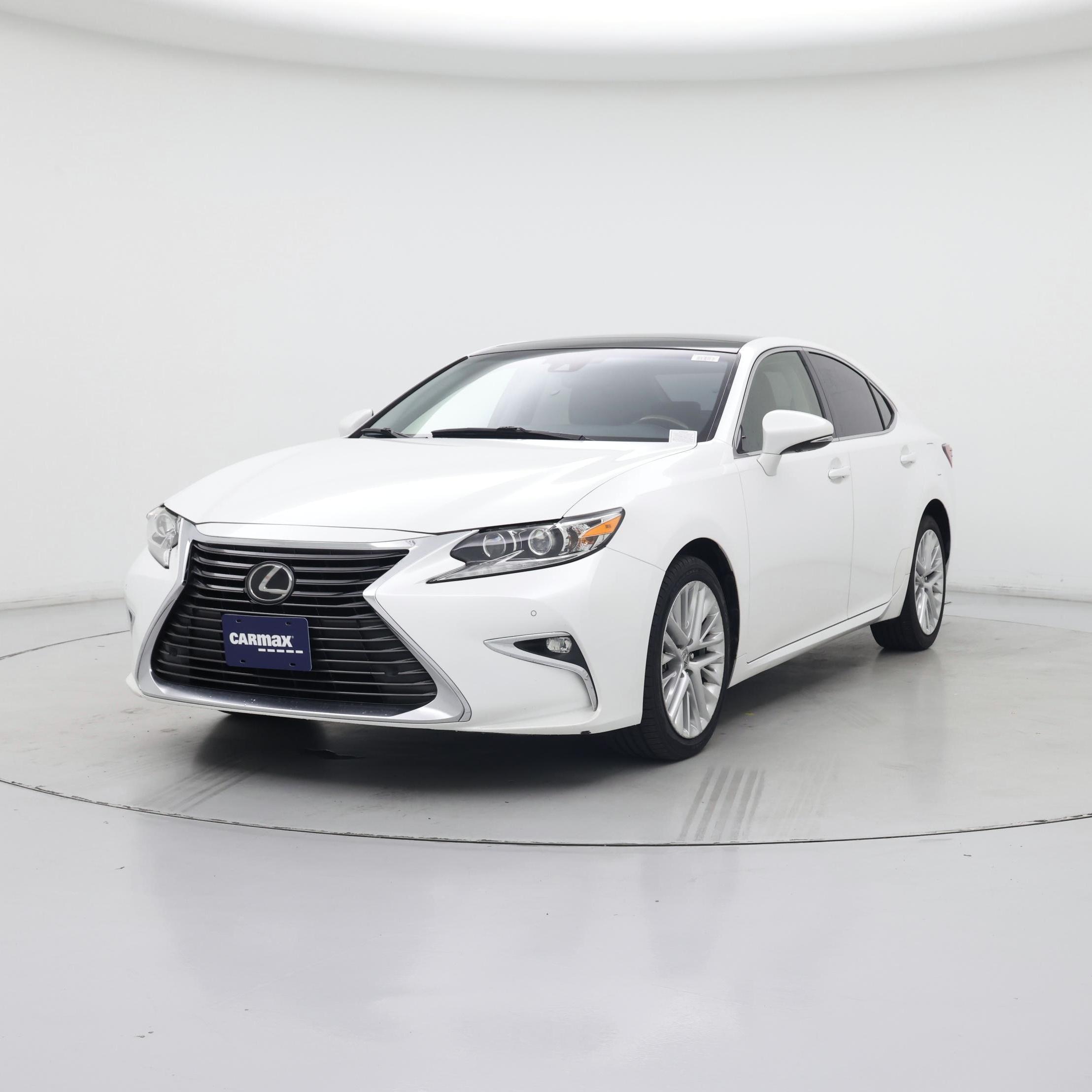Thumbnail: 2016 Lexus ES - 4
