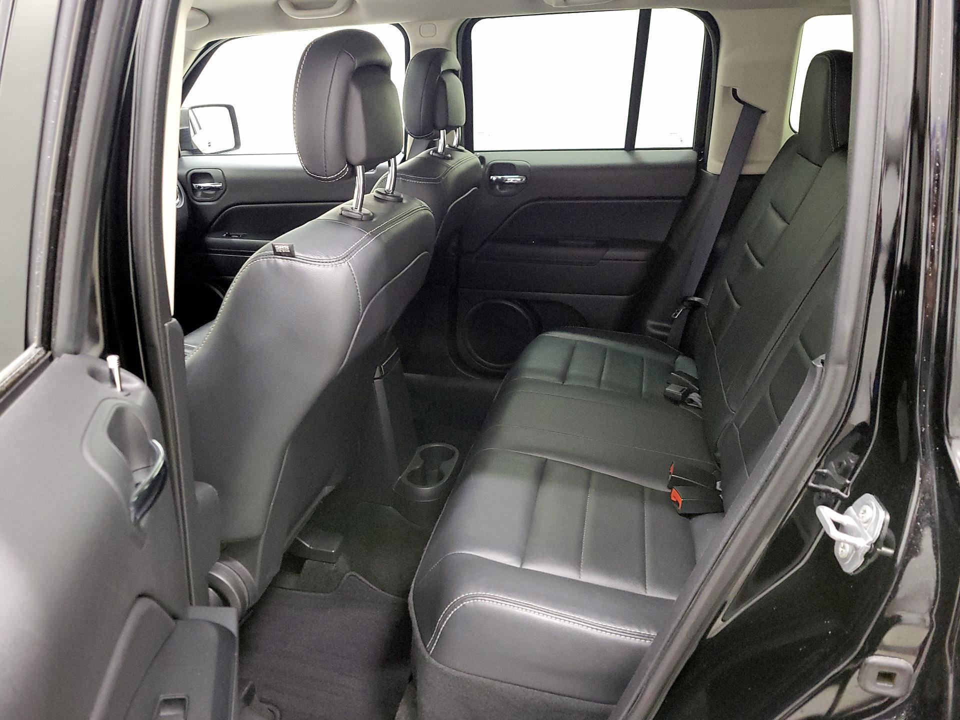 Thumbnail: 2017 Jeep Patriot - 18