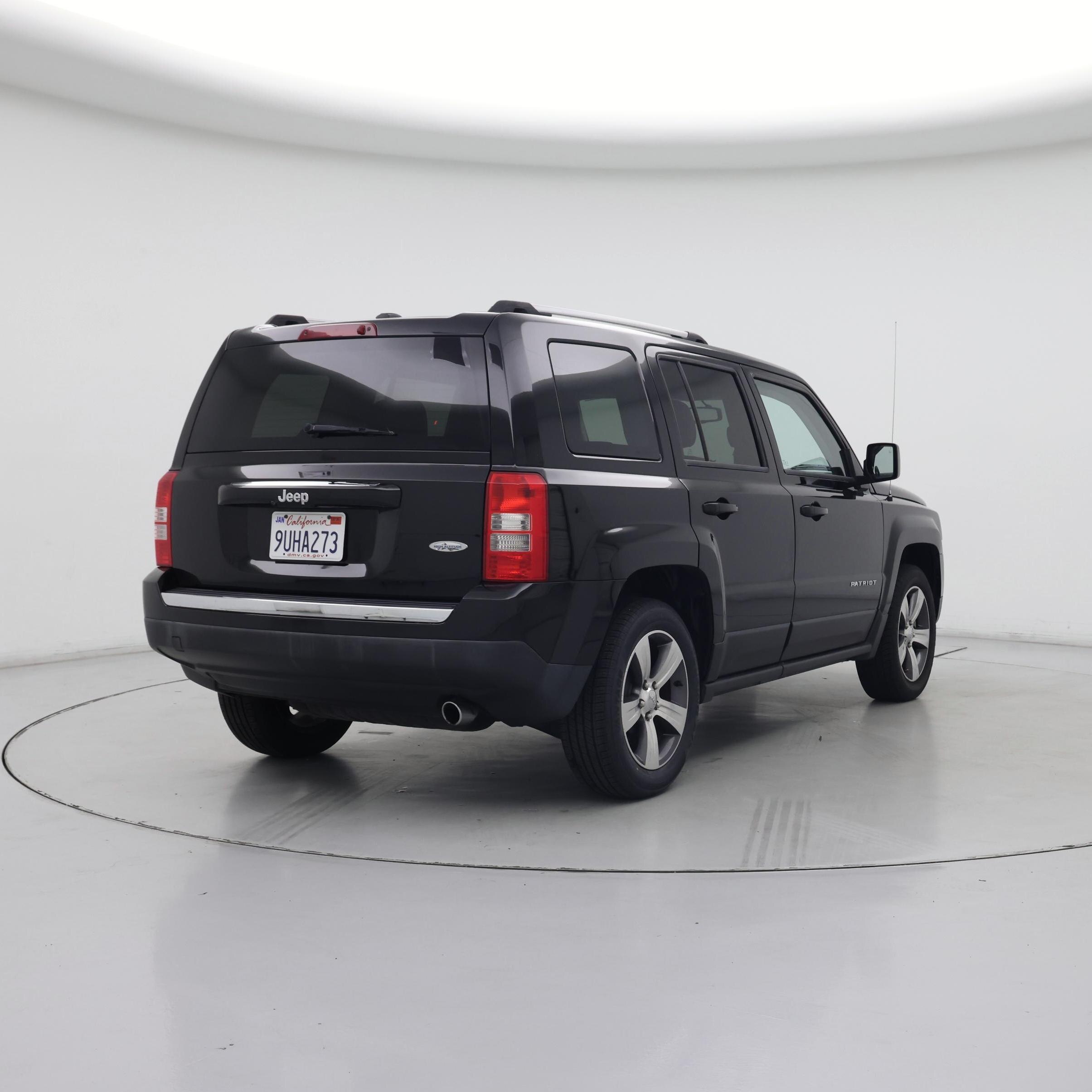 Thumbnail: 2017 Jeep Patriot - 8