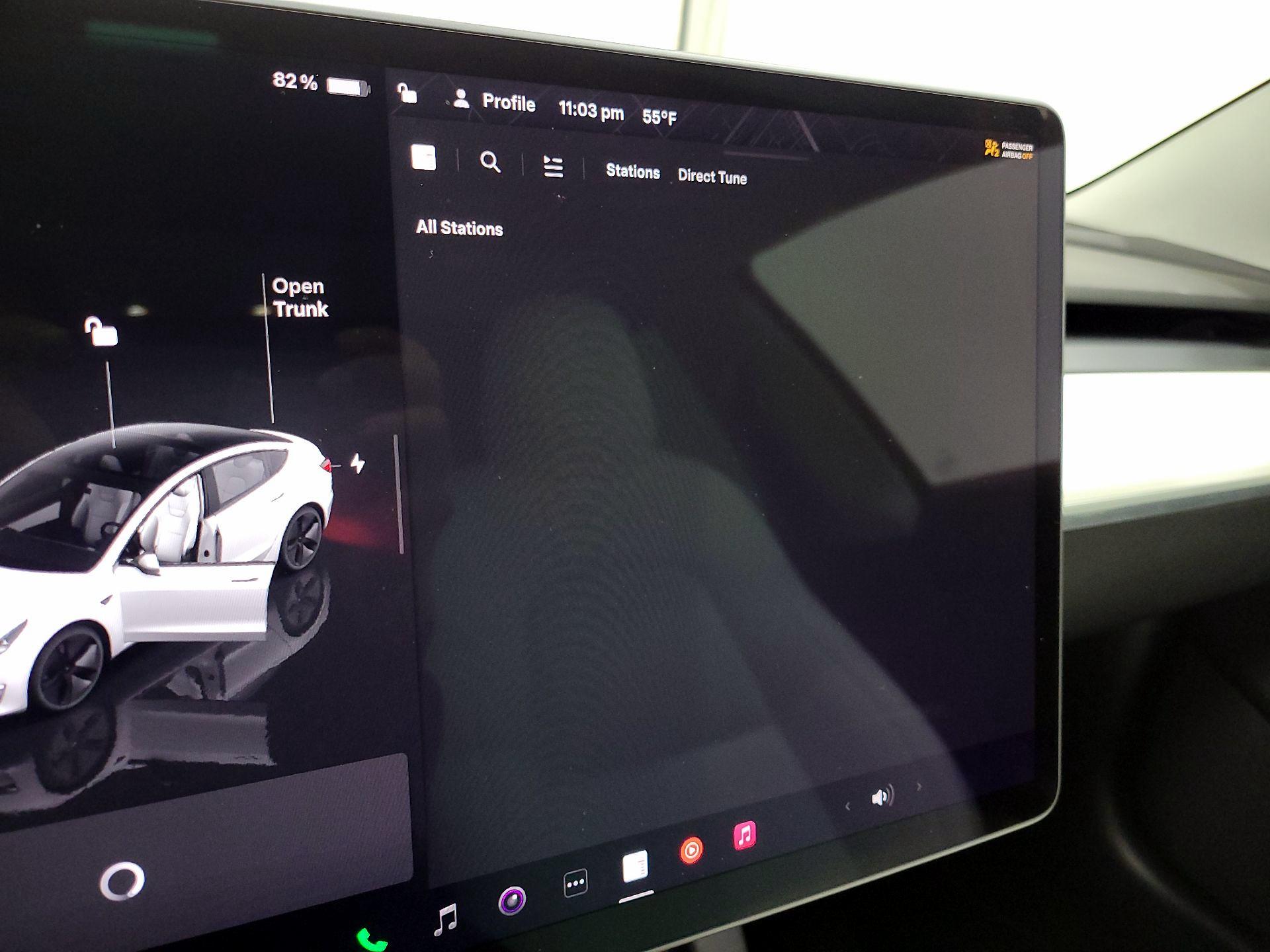 Thumbnail: 2022 Tesla Model 3 - 15