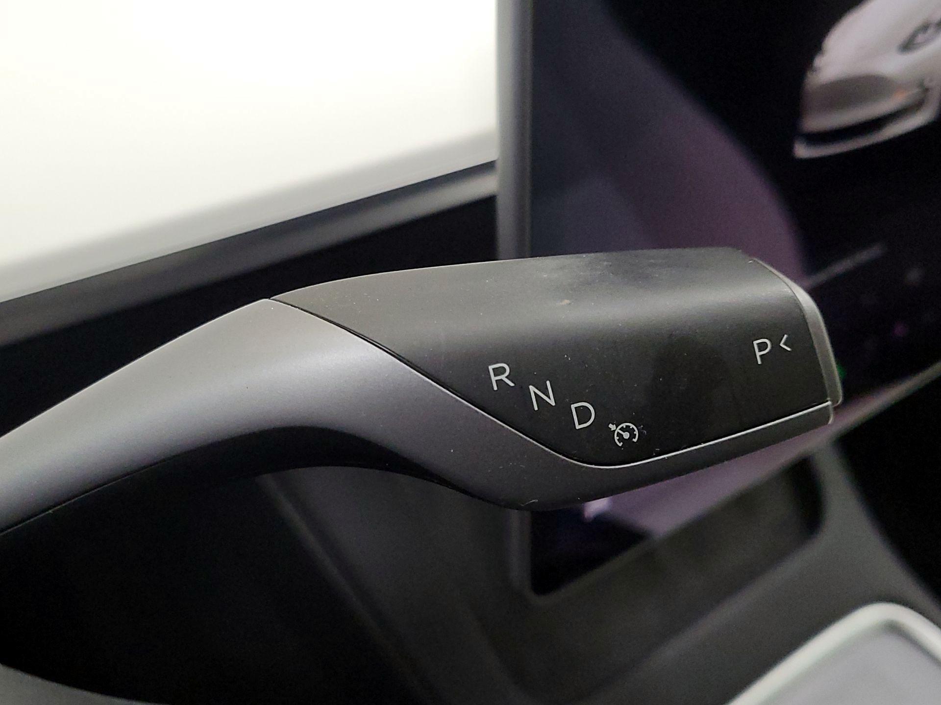 Thumbnail: 2022 Tesla Model 3 - 17