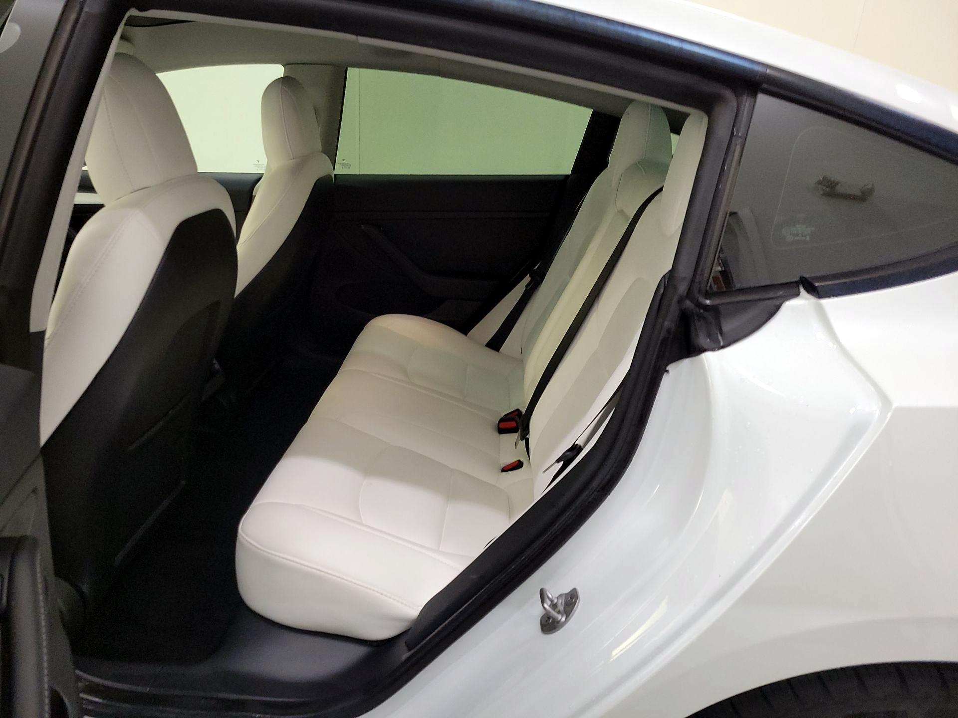 Thumbnail: 2022 Tesla Model 3 - 20