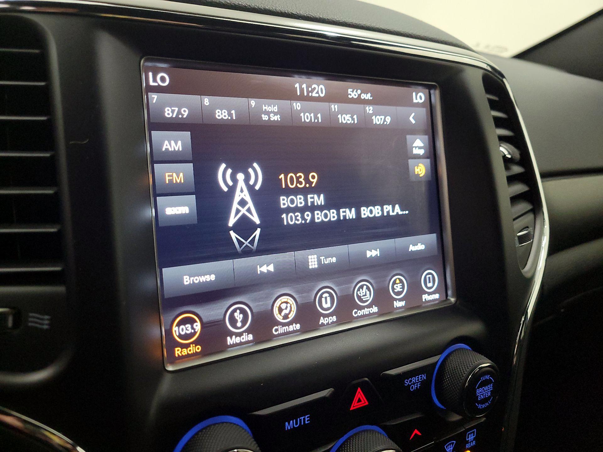 Thumbnail: 2018 Jeep Grand Cherokee - 16