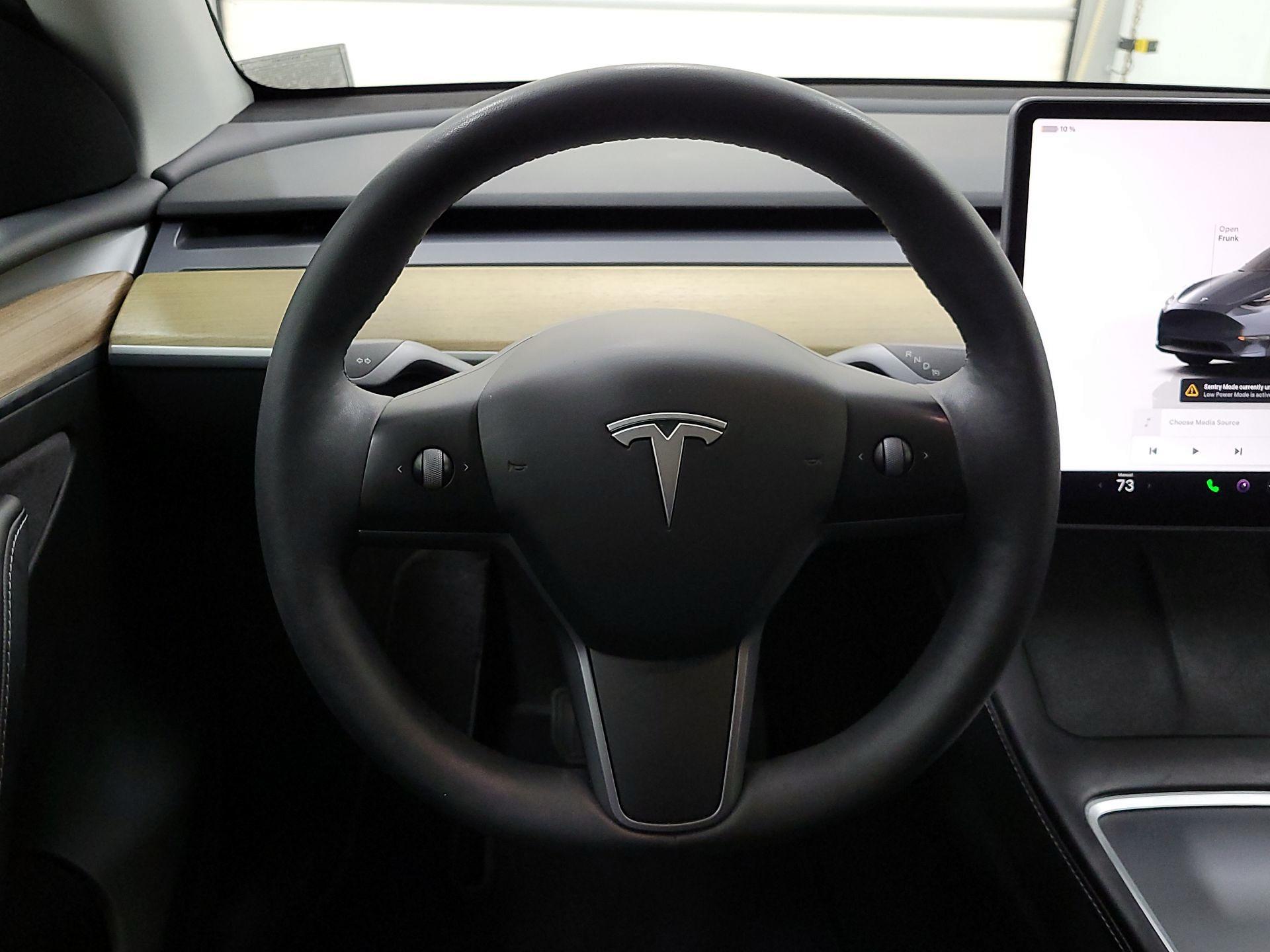 Thumbnail: 2023 Tesla Model Y - 10