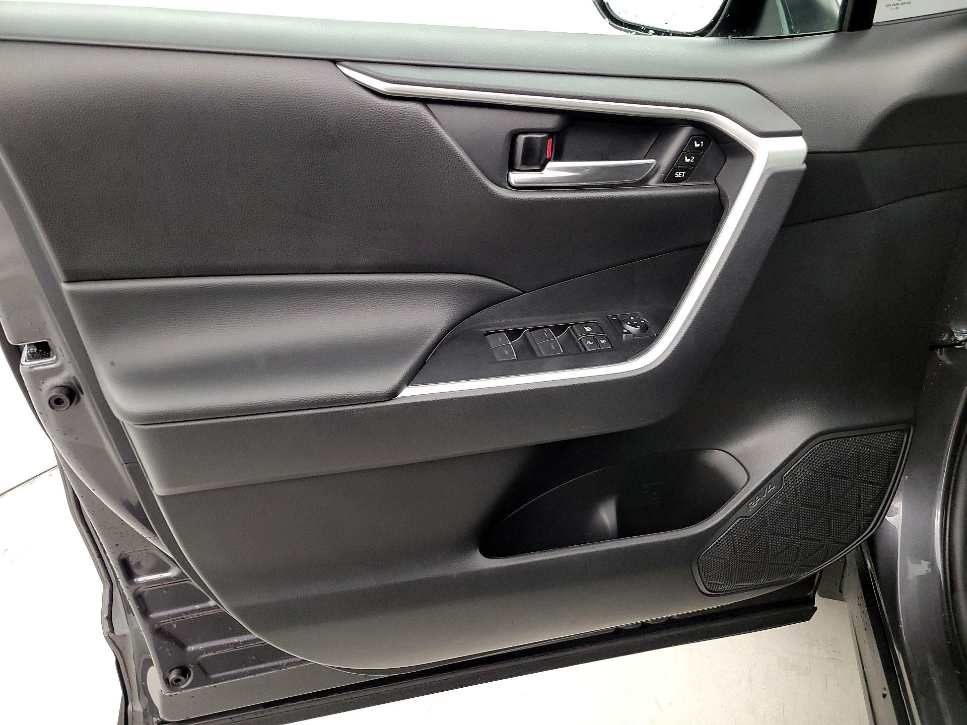 Thumbnail: 2024 Toyota RAV4 - 12