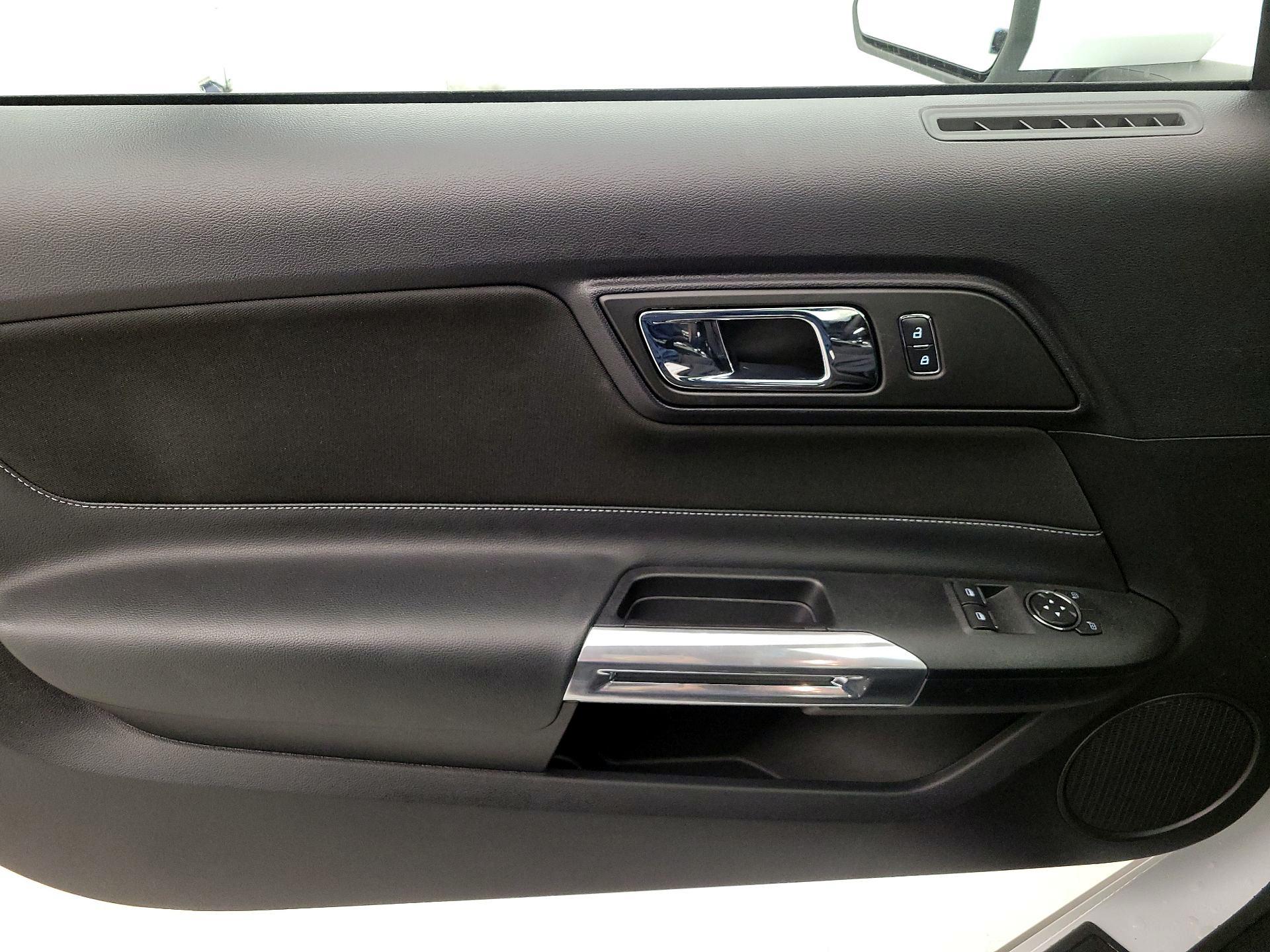 Thumbnail: 2015 Ford Mustang - 12