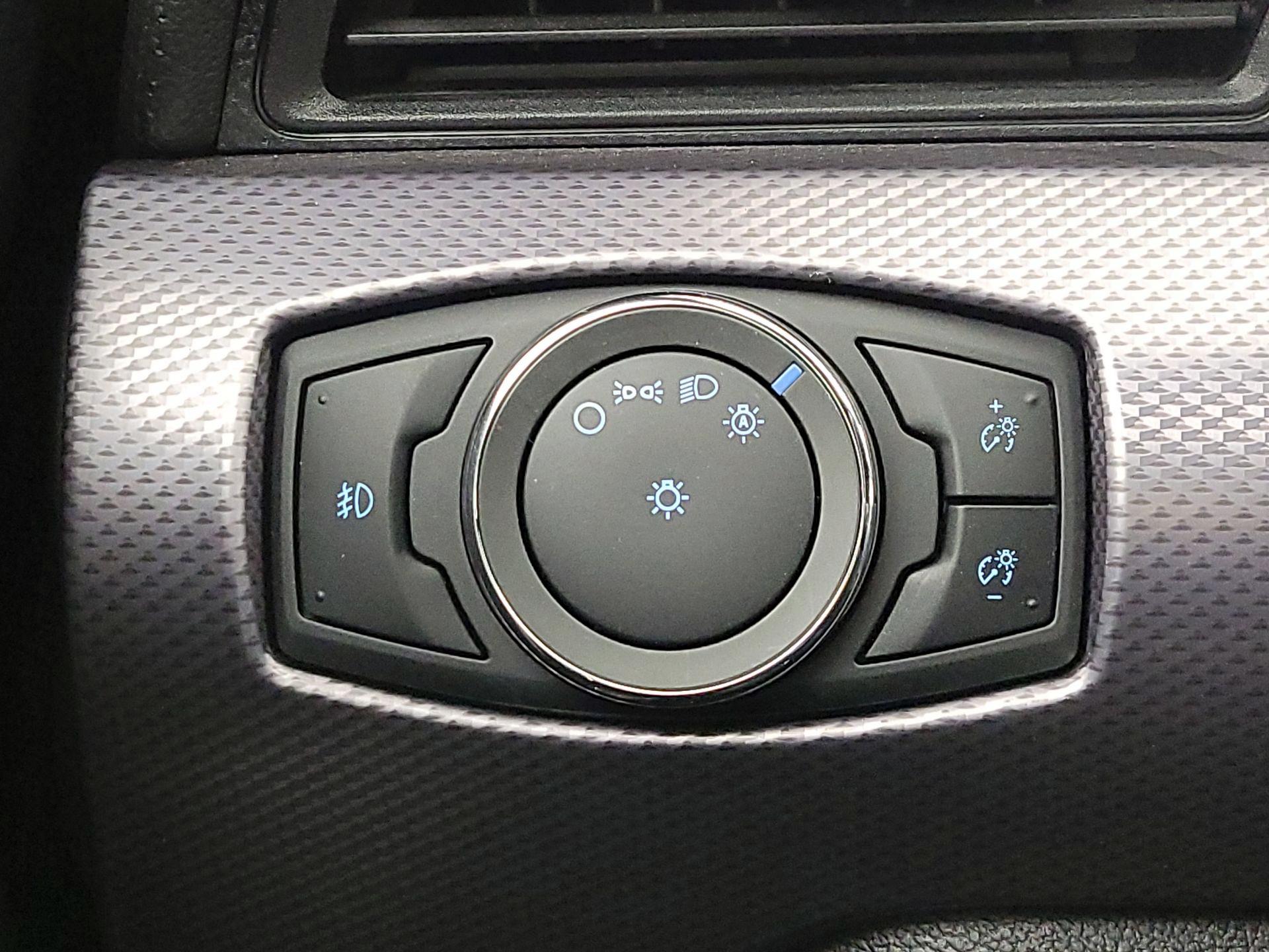 Thumbnail: 2015 Ford Mustang - 13