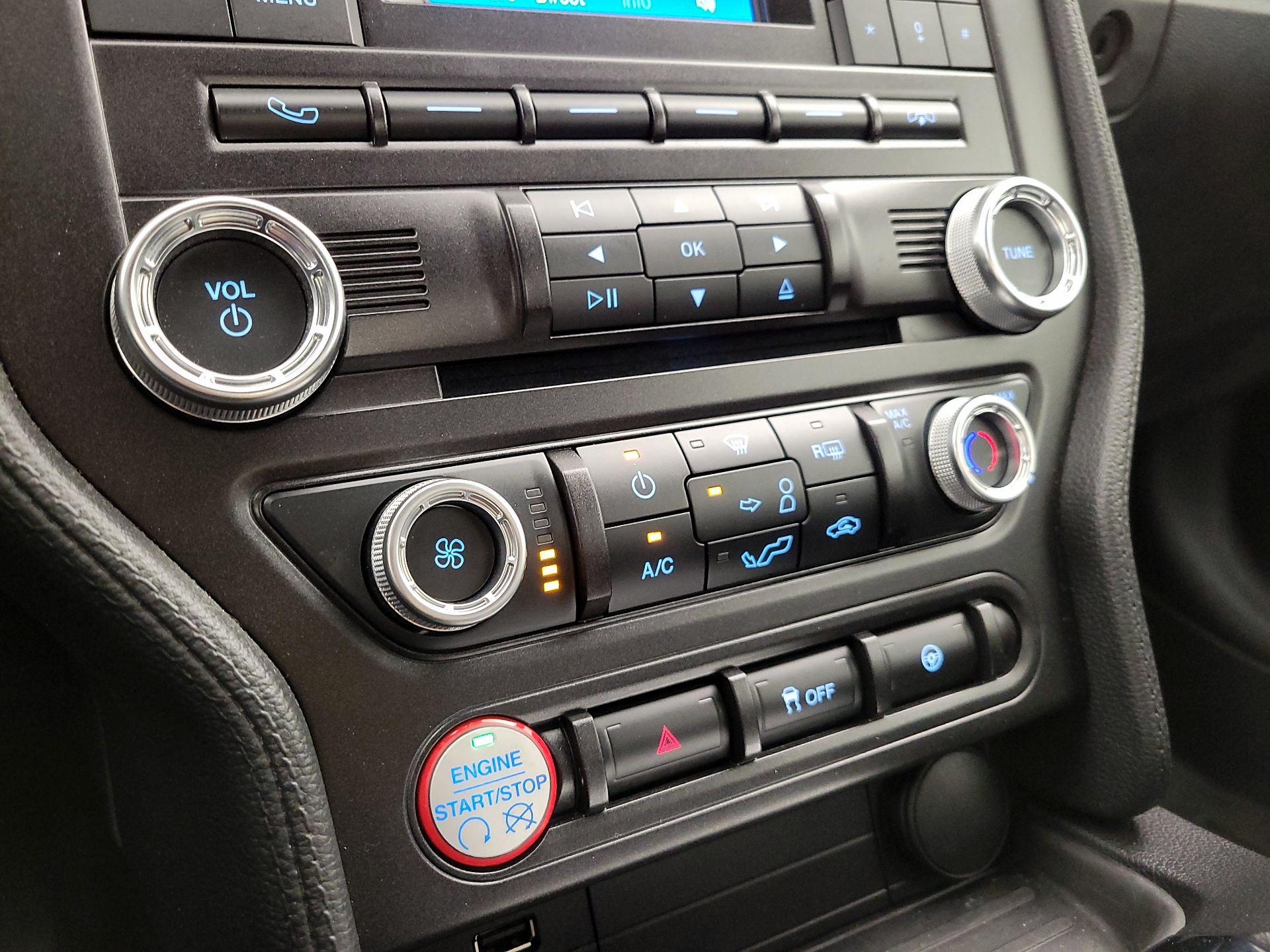 Thumbnail: 2015 Ford Mustang - 16