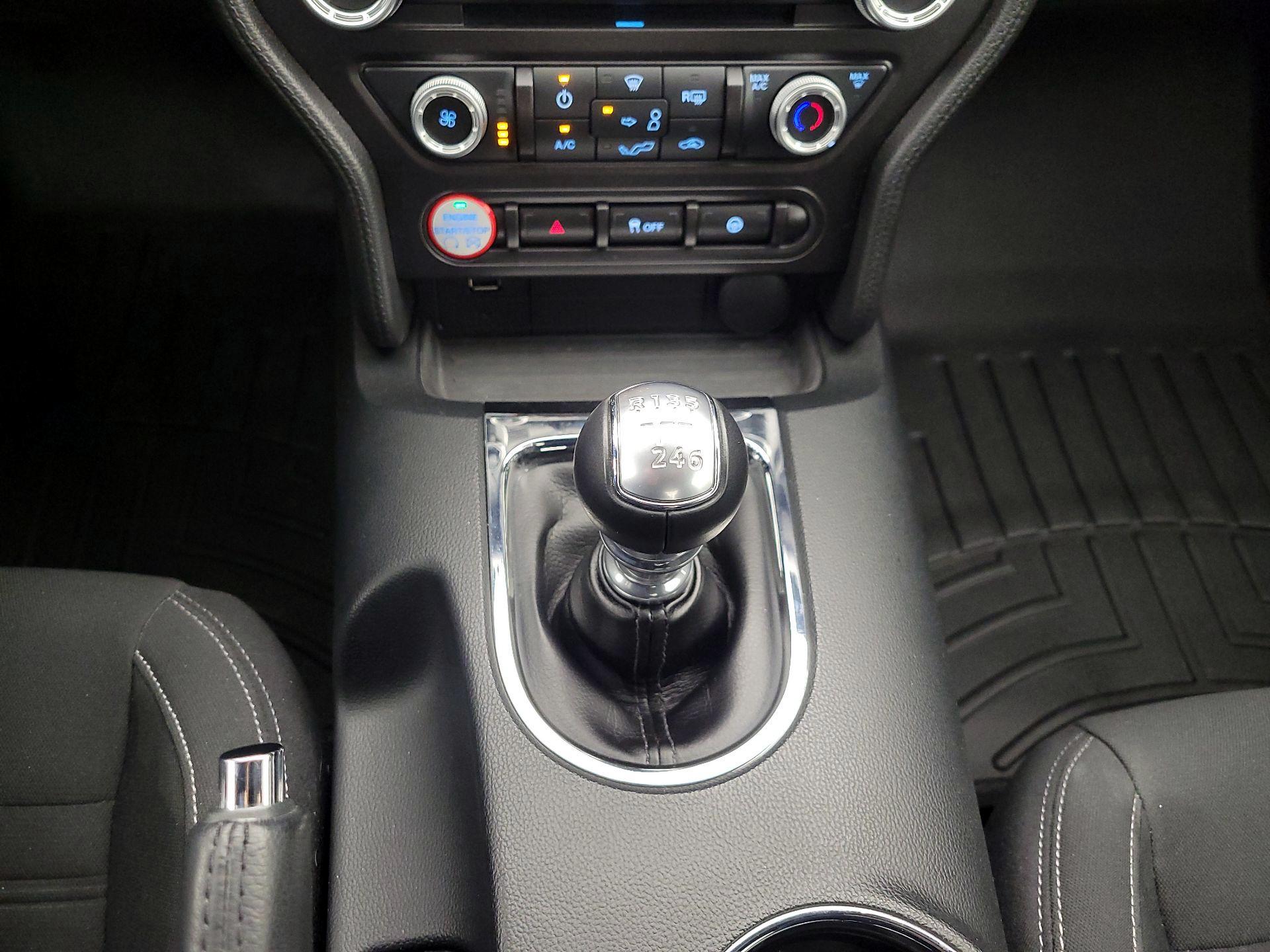 Thumbnail: 2015 Ford Mustang - 17