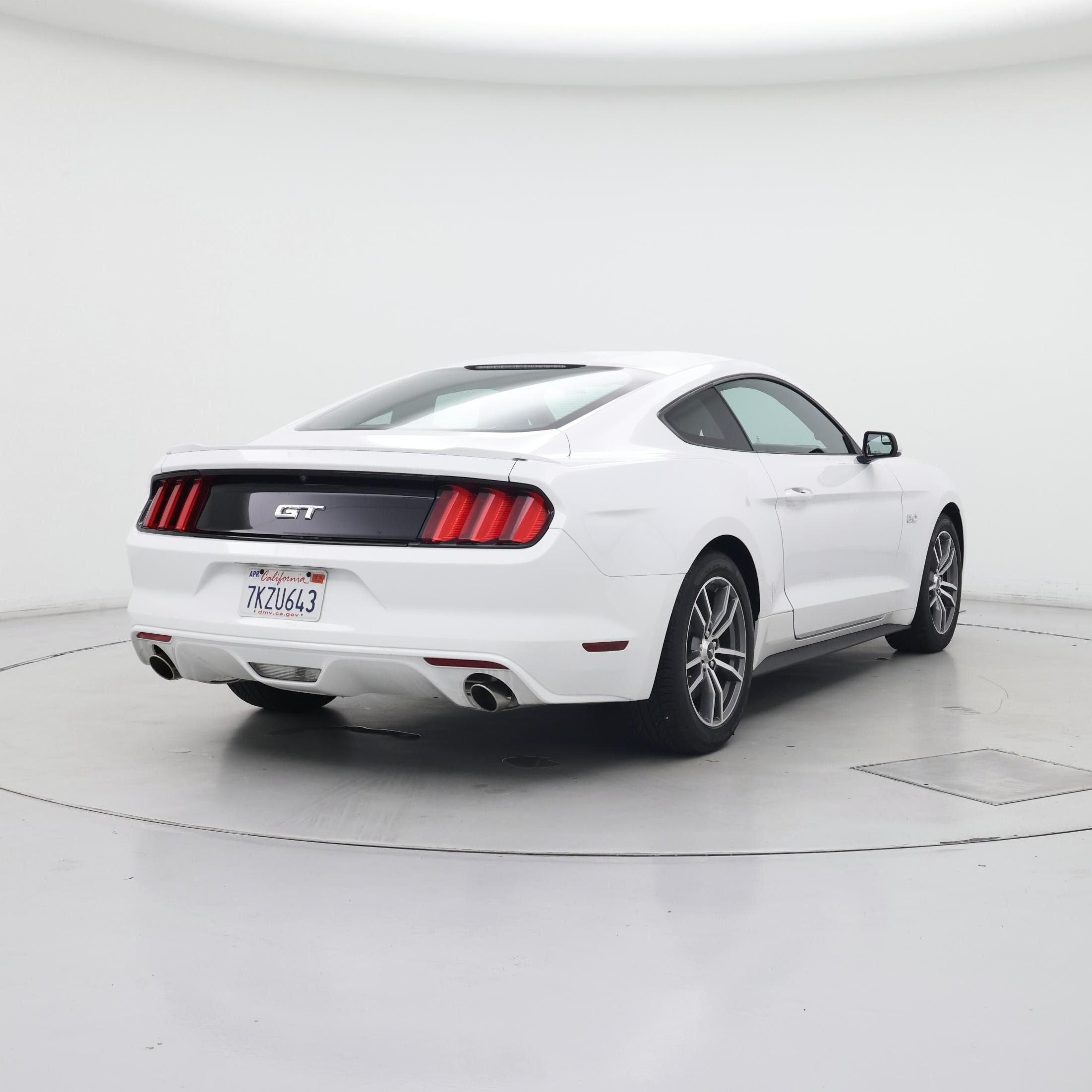 Thumbnail: 2015 Ford Mustang - 8