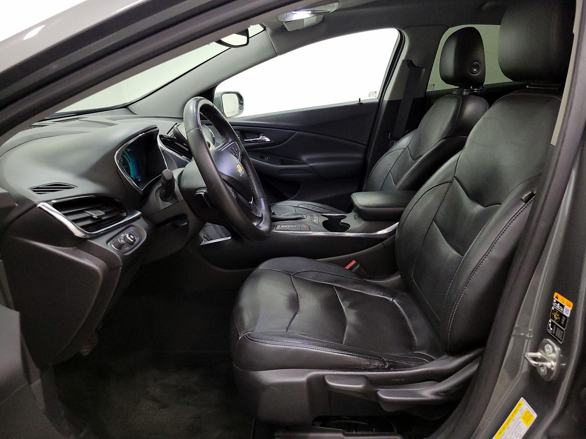 Thumbnail: 2017 Chevrolet Volt - 11