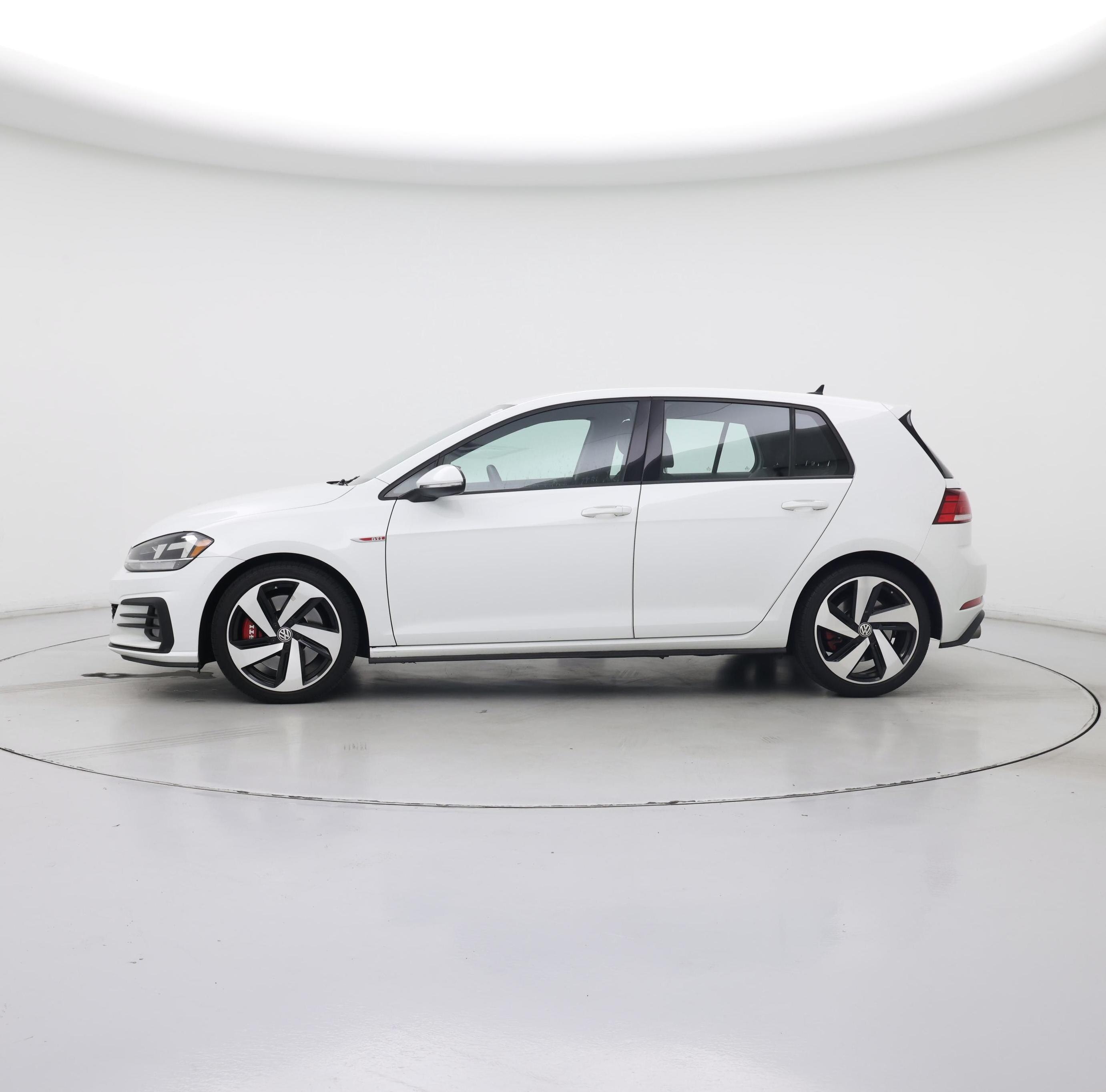 Thumbnail: 2020 Volkswagen Golf - 3