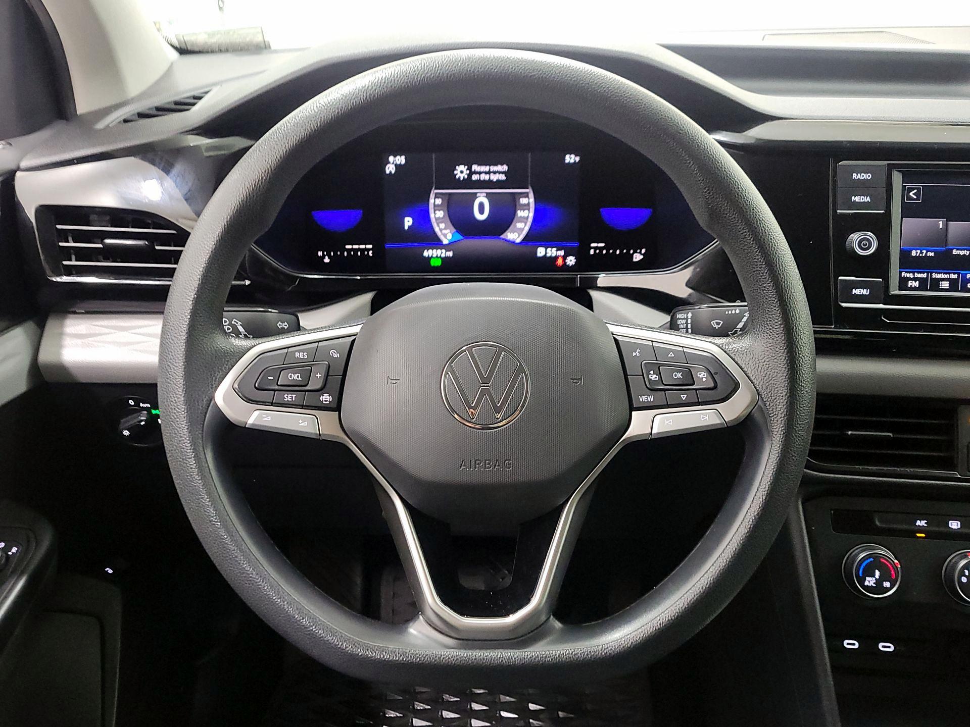 Thumbnail: 2022 Volkswagen Taos - 10