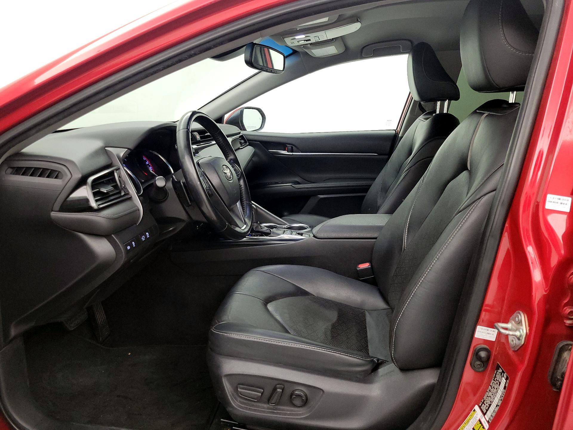 Thumbnail: 2019 Toyota Camry - 11