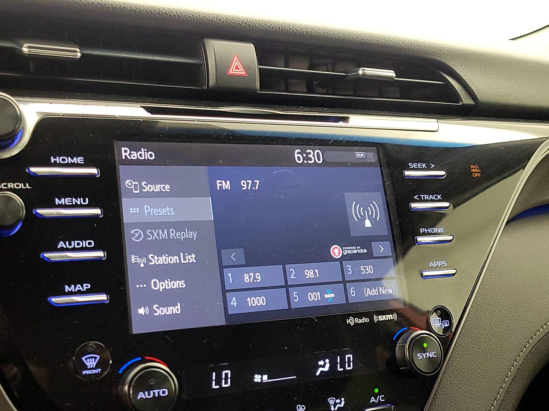 Thumbnail: 2019 Toyota Camry - 15