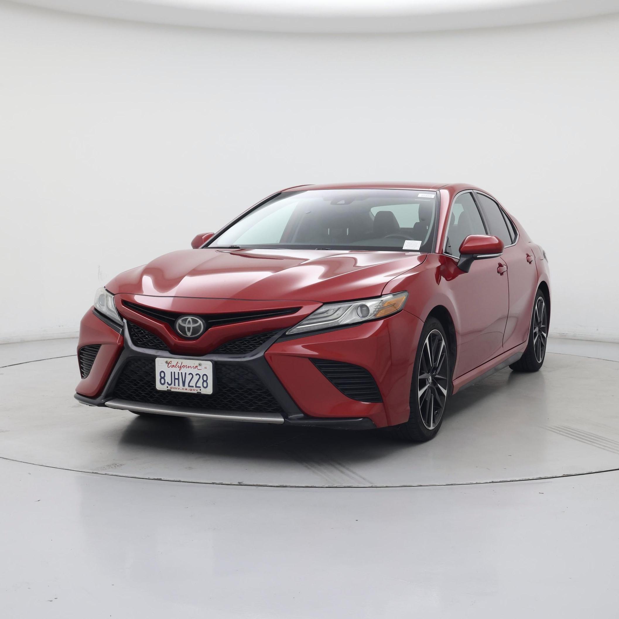 Thumbnail: 2019 Toyota Camry - 4