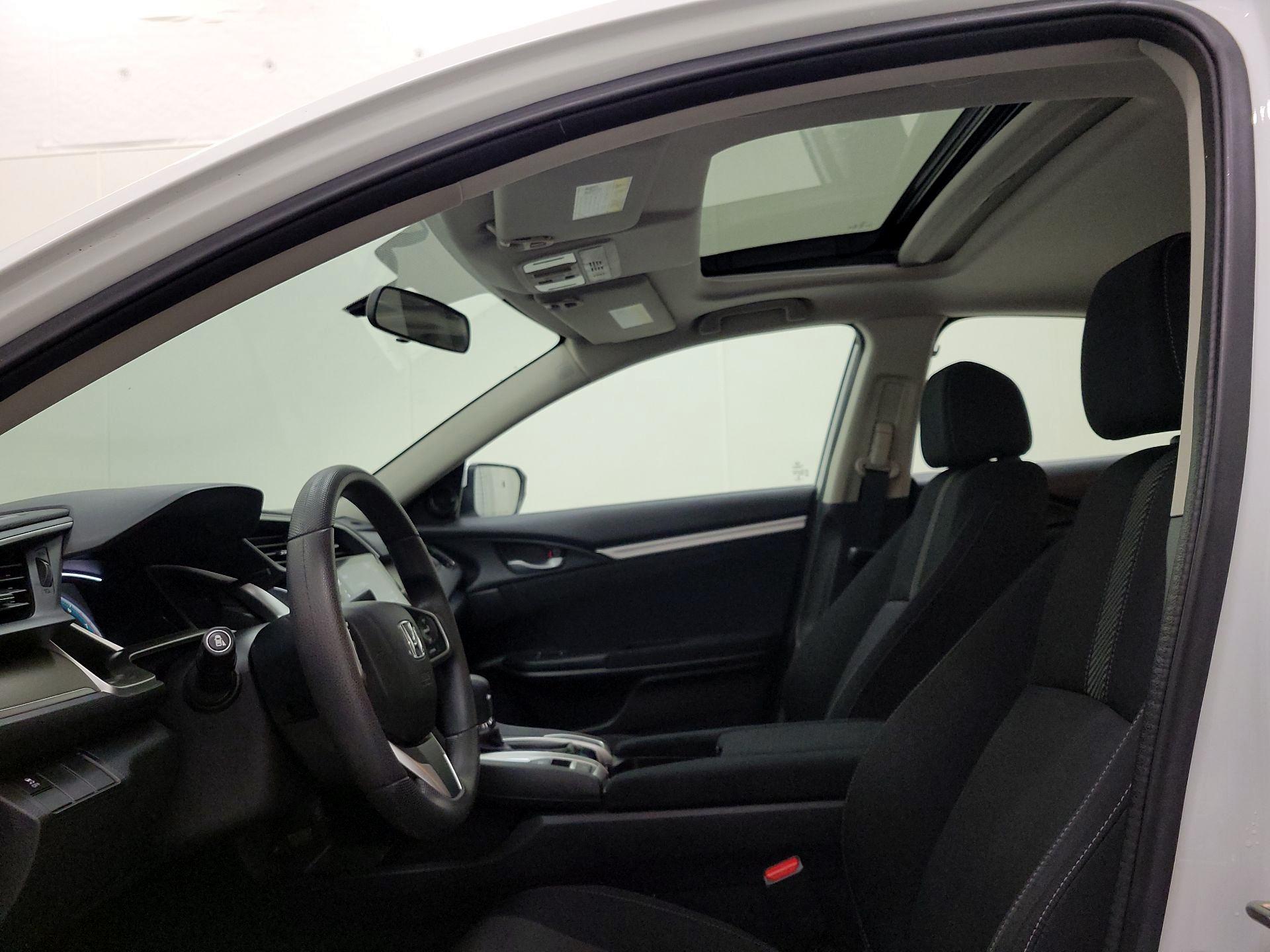 Thumbnail: 2017 Honda Civic - 19