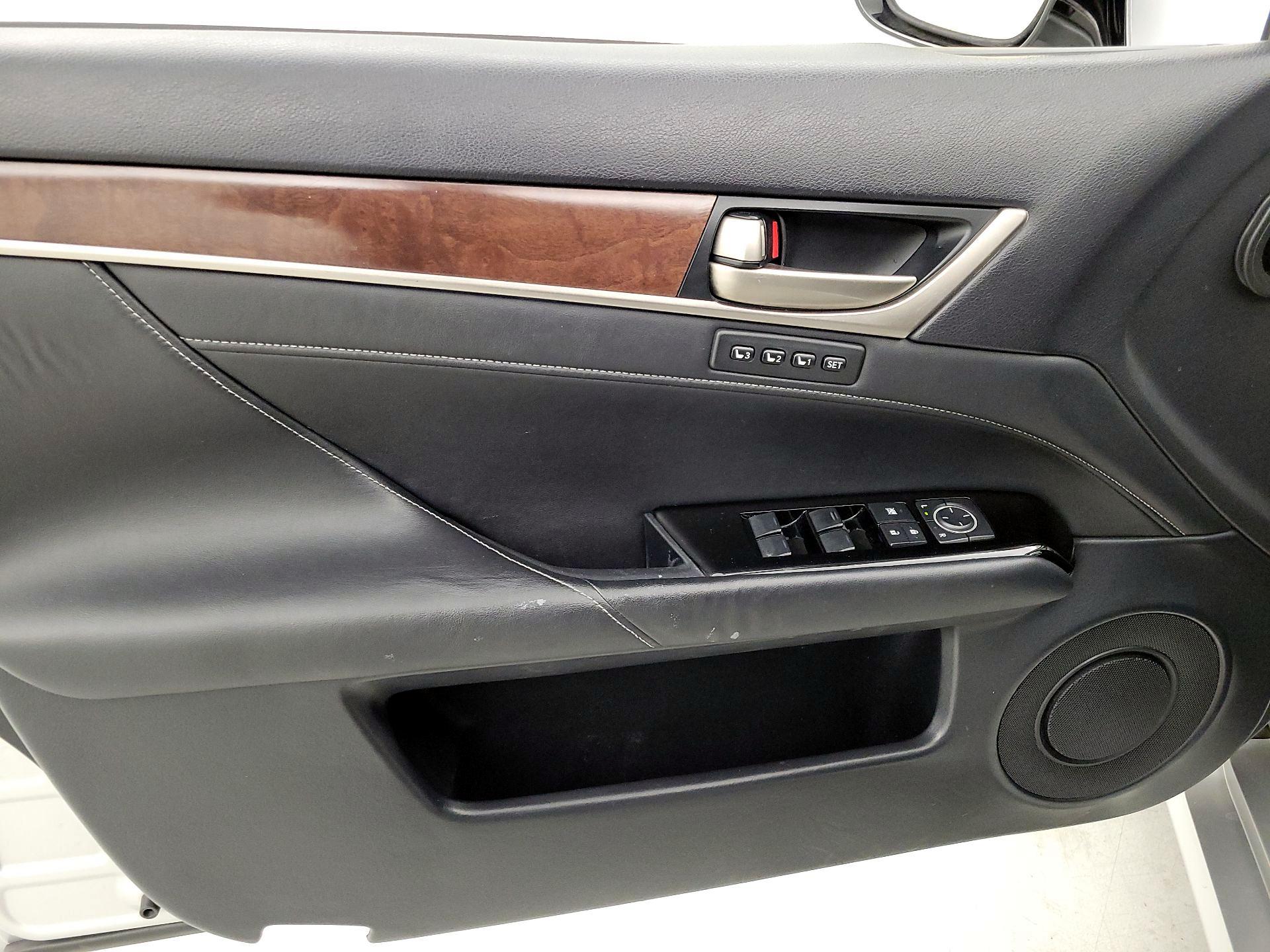 Thumbnail: 2014 Lexus GS - 12