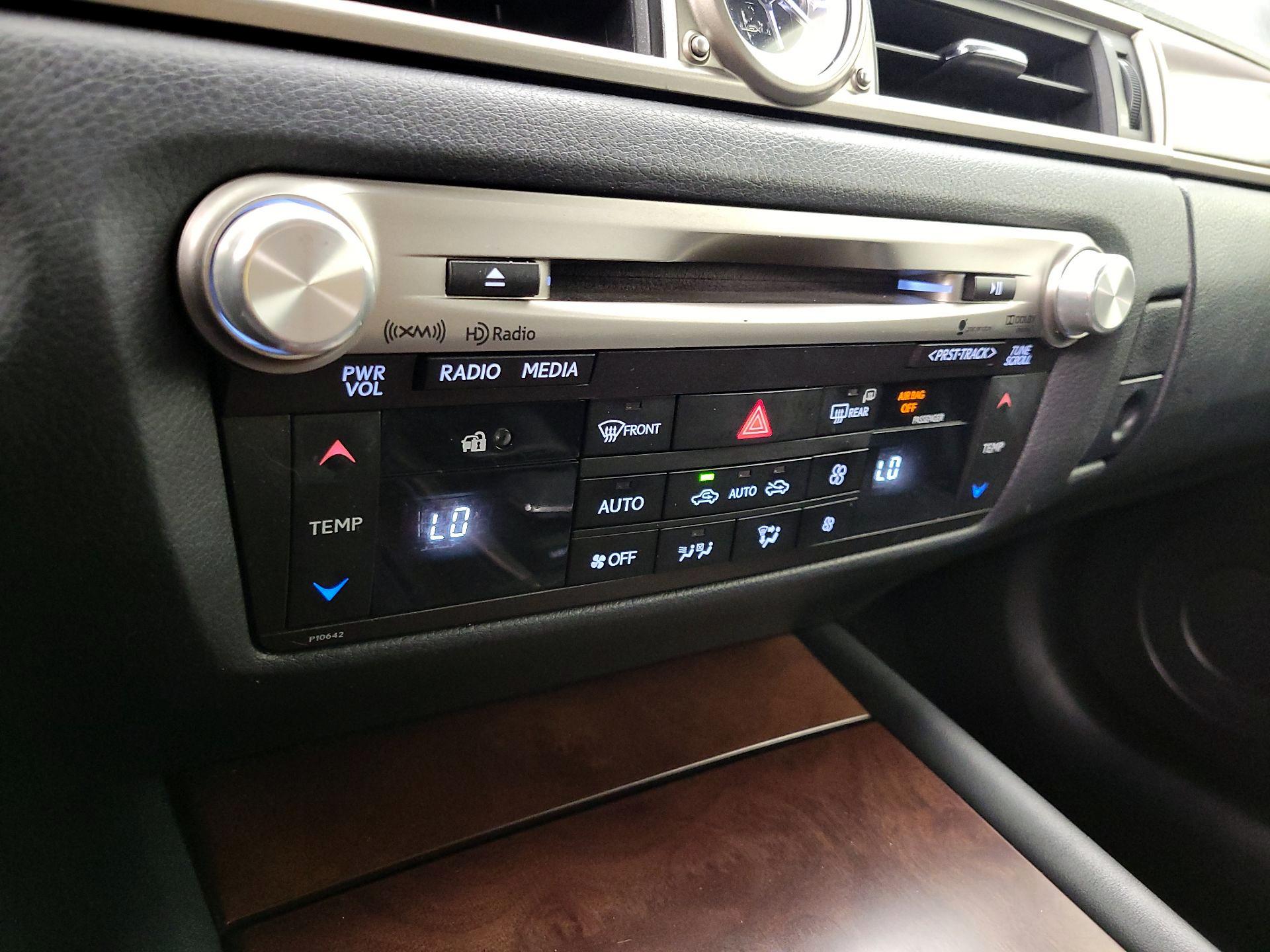 Thumbnail: 2014 Lexus GS - 16