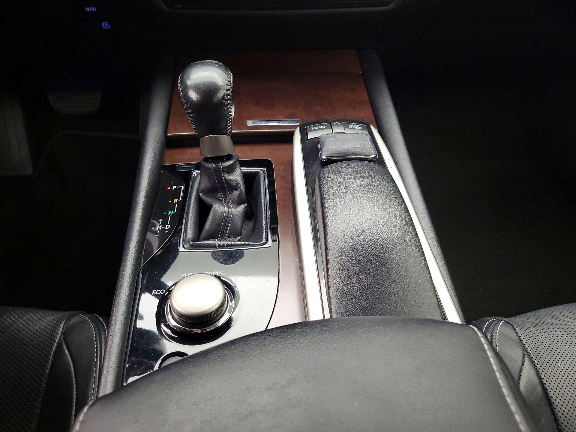 Thumbnail: 2014 Lexus GS - 17