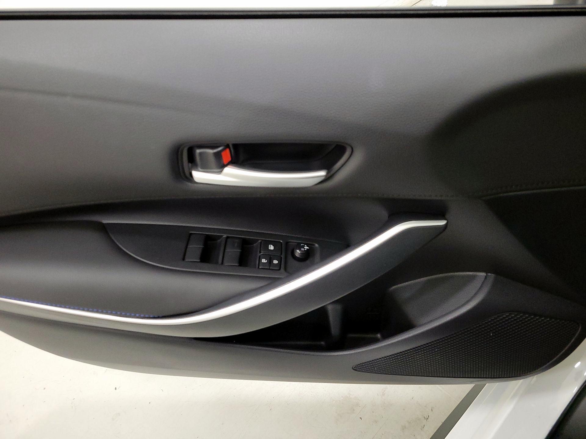 Thumbnail: 2020 Toyota Corolla - 12