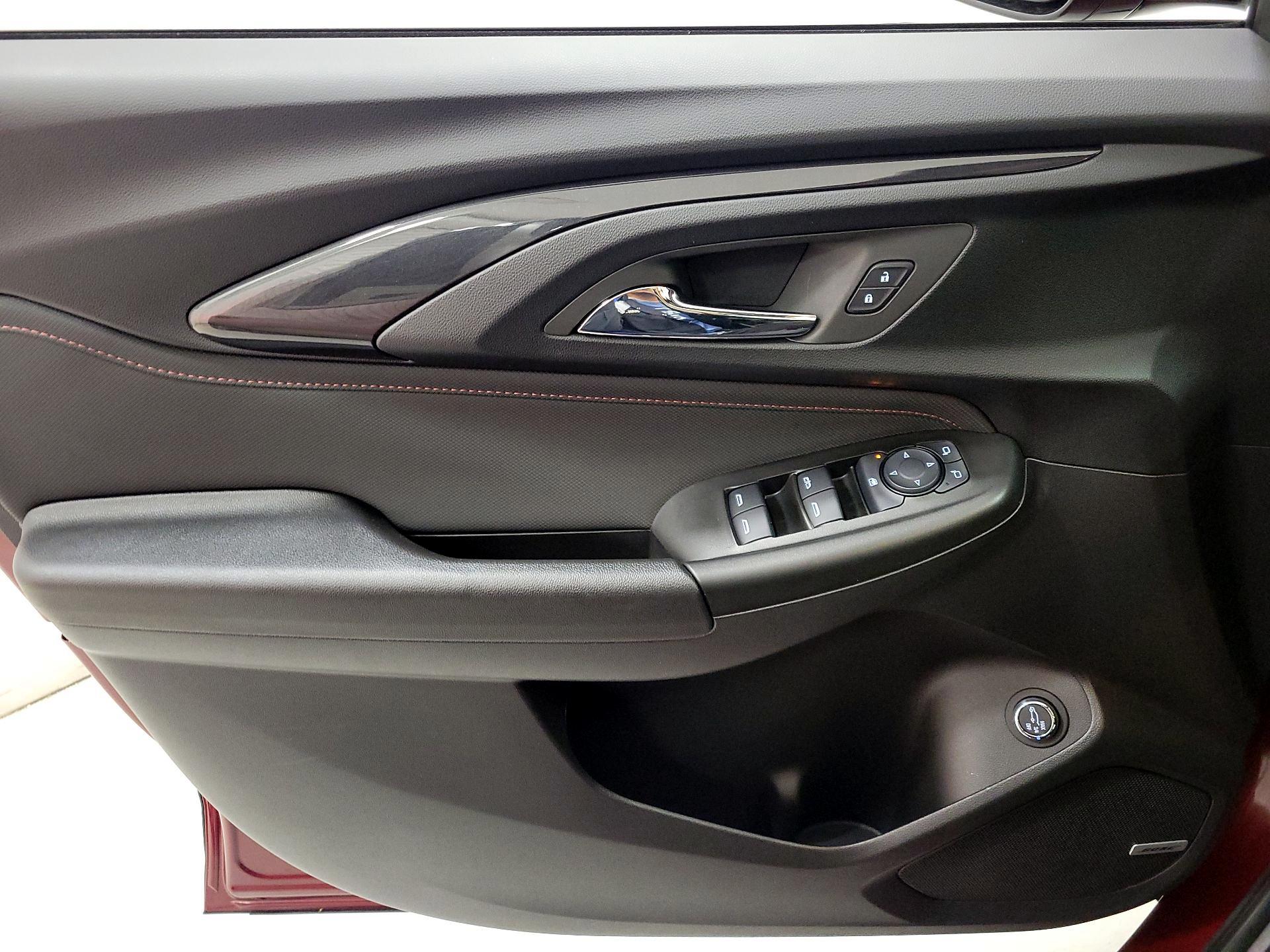 Thumbnail: 2023 Chevrolet TrailBlazer - 12