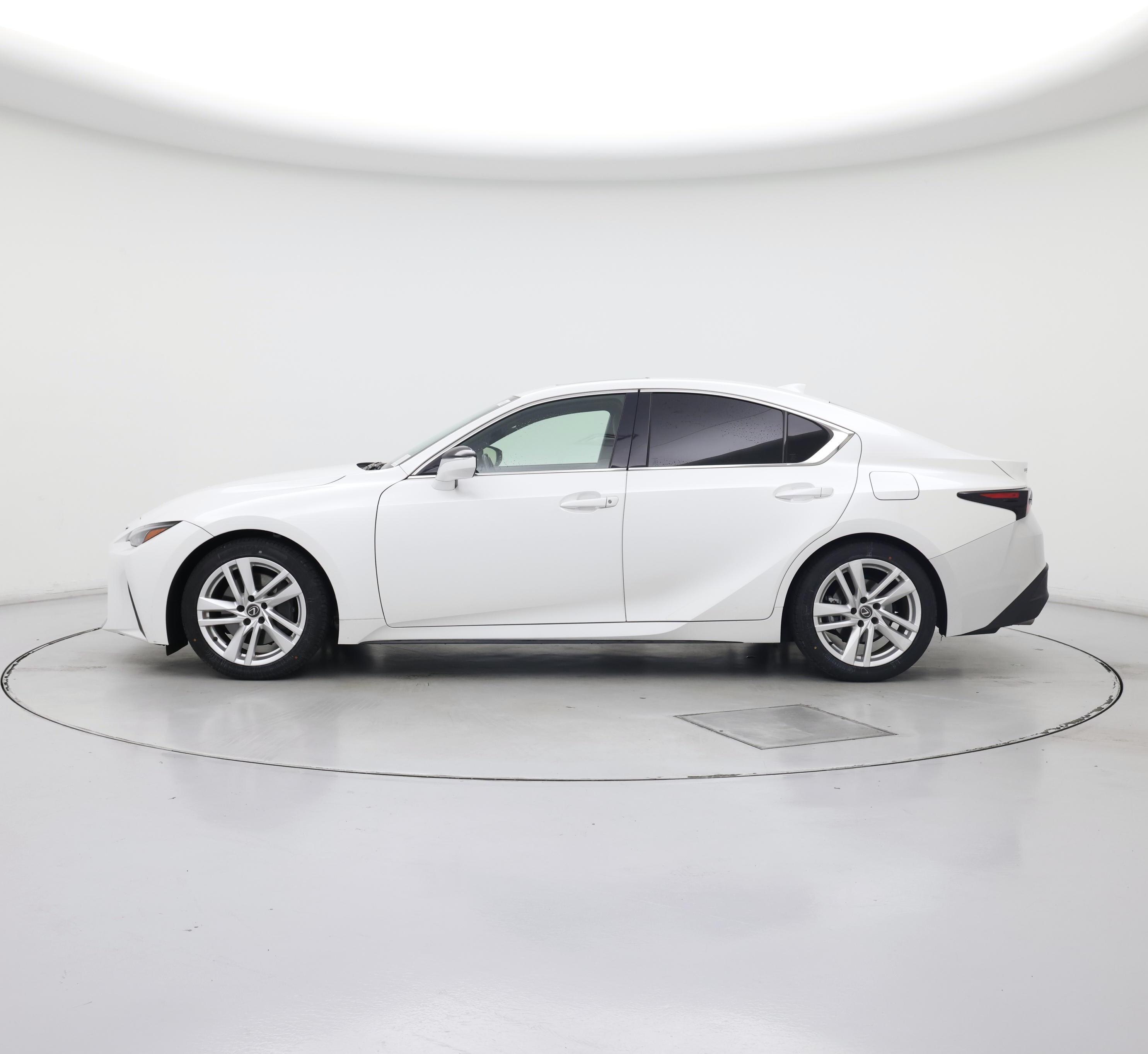 Thumbnail: 2023 Lexus IS - 3