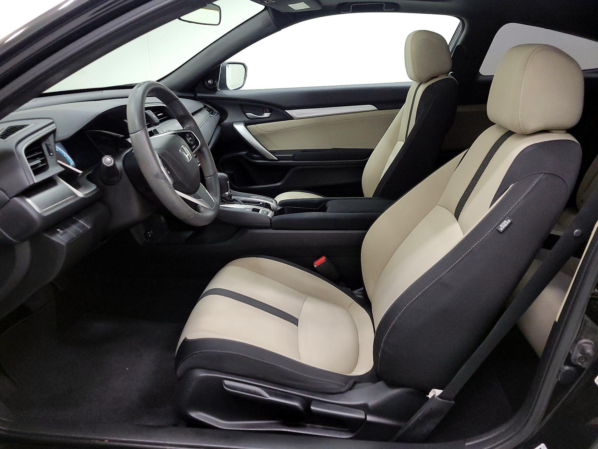 Thumbnail: 2016 Honda Civic - 11