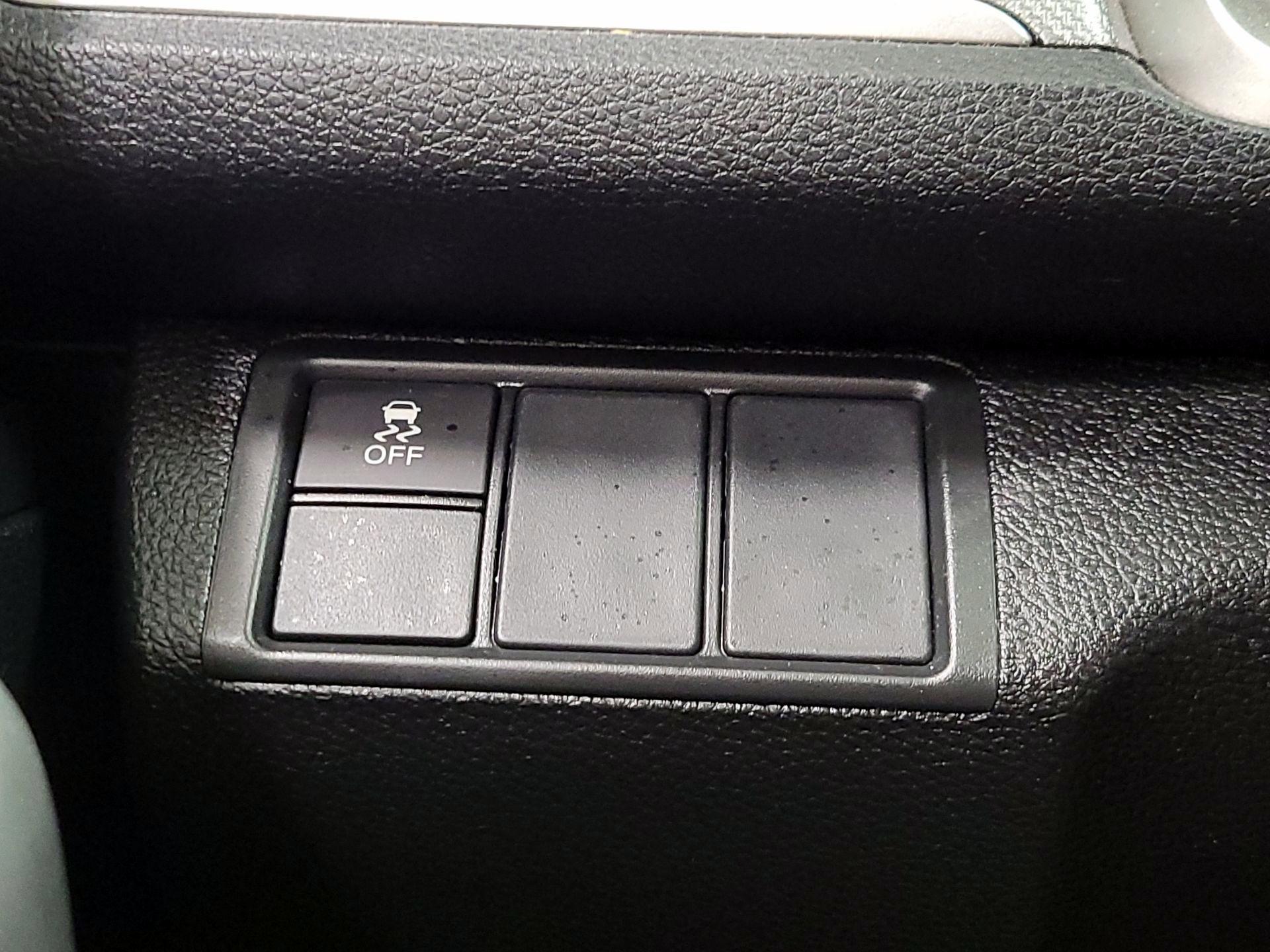 Thumbnail: 2016 Honda Civic - 13