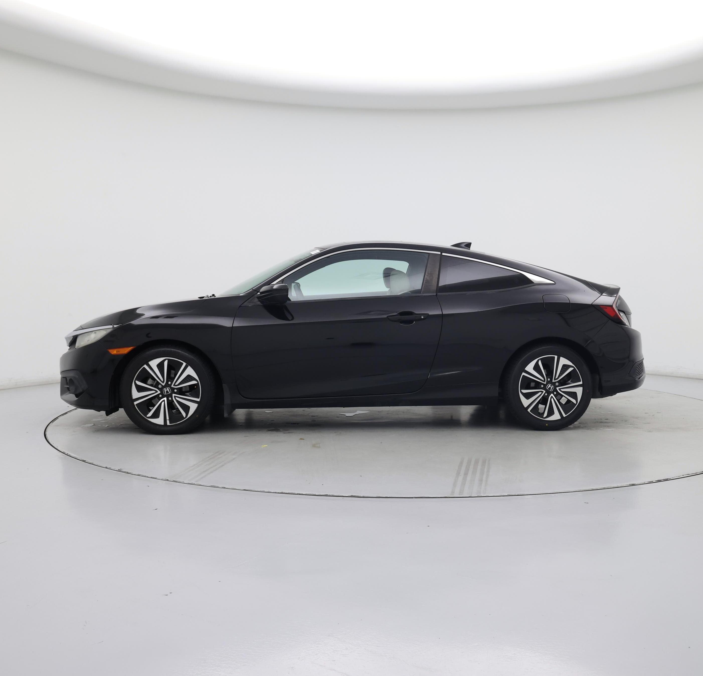 Thumbnail: 2016 Honda Civic - 3